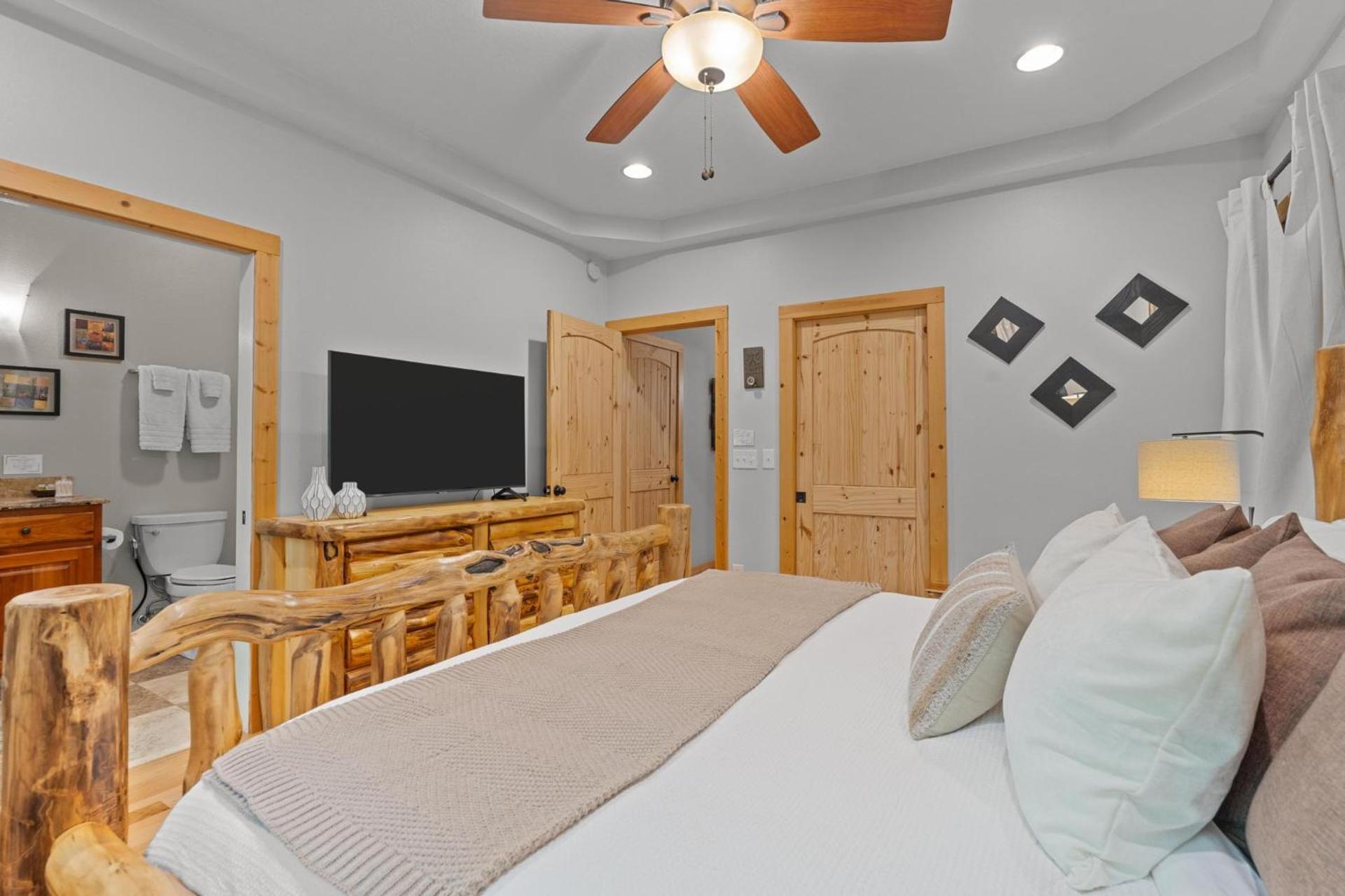 Near Highlands Fire Pit, Ski Nearby, Views