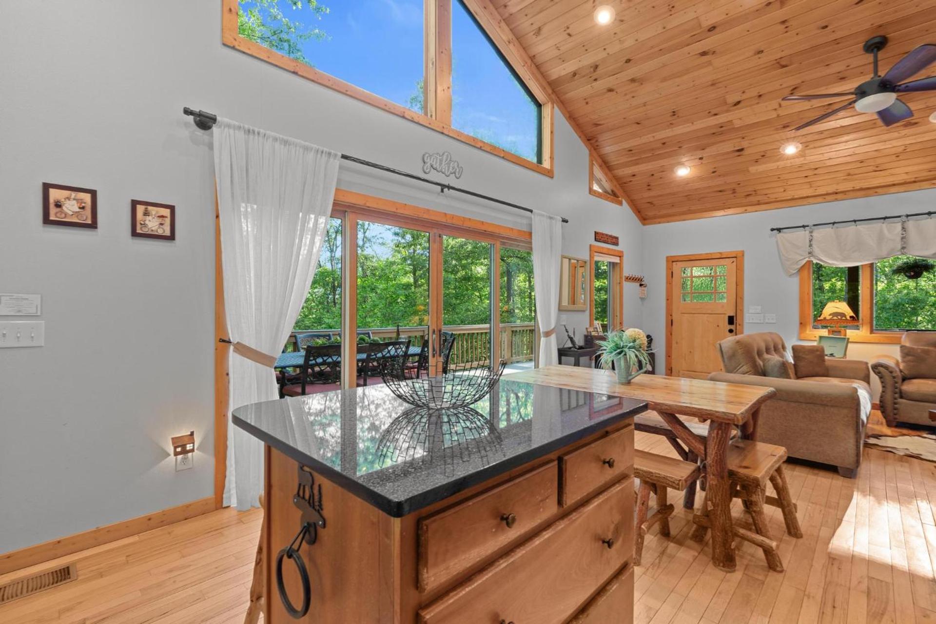 Near Highlands Fire Pit, Ski Nearby, Views