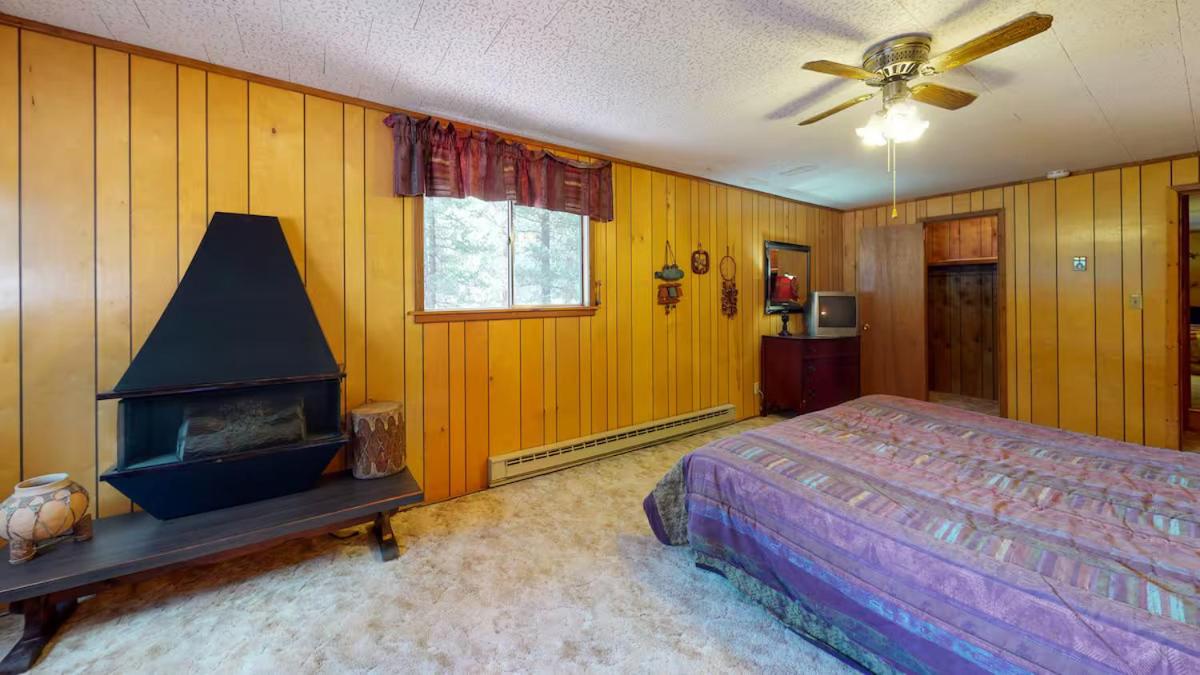 Bear Paw Lodge & Vacation Homes