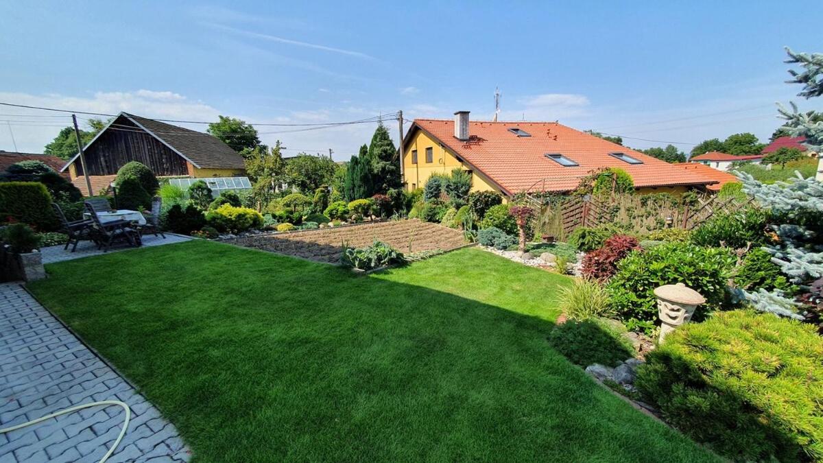 Complete living with a garden