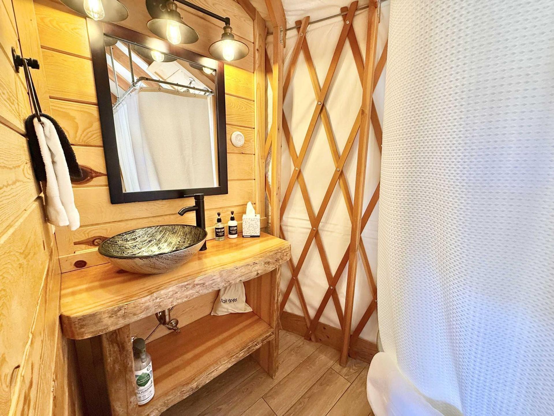 Yurt Overlook #7 with AC and Private Bath 2 Kings