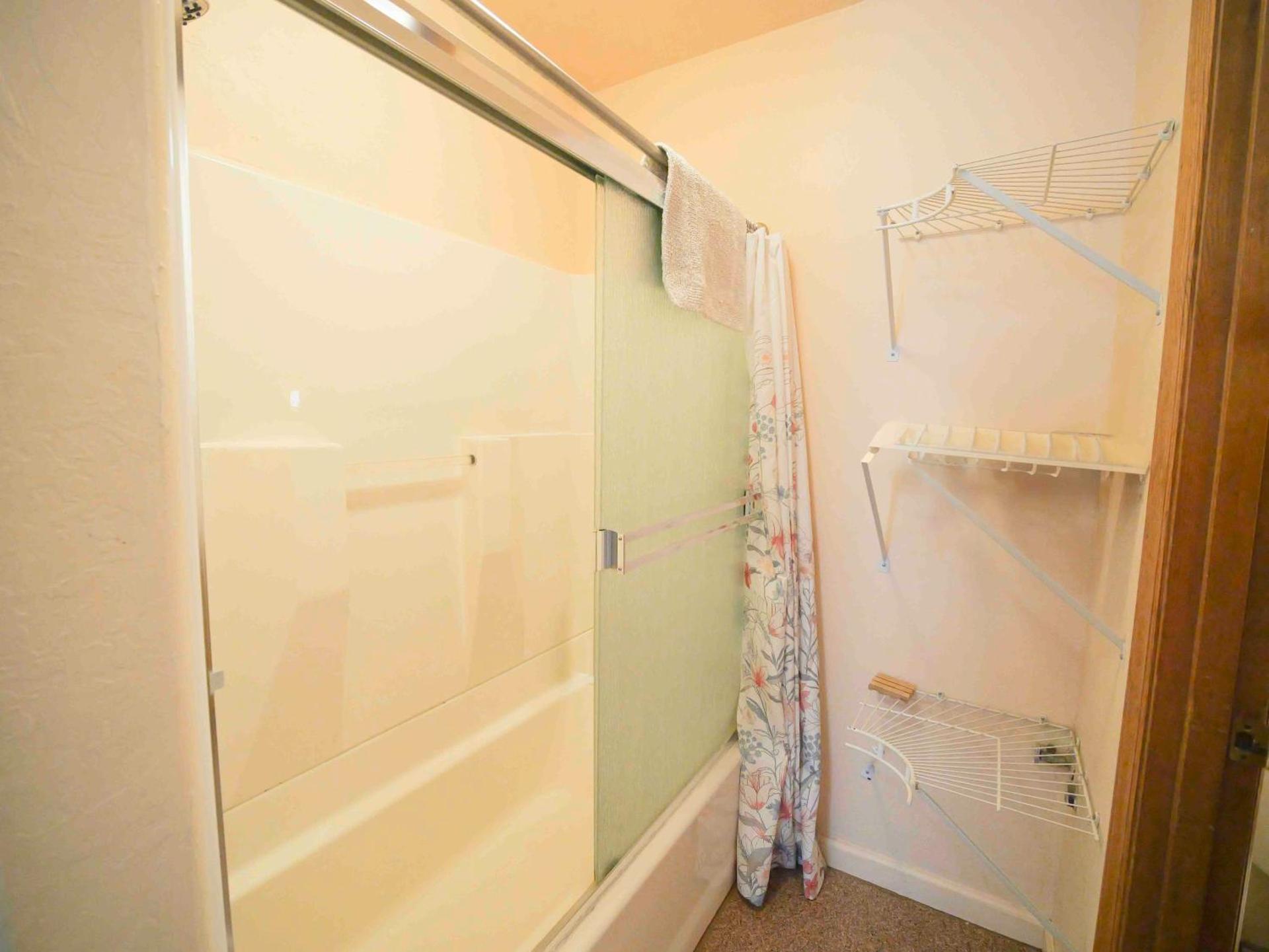 Ashland Commons Hostel