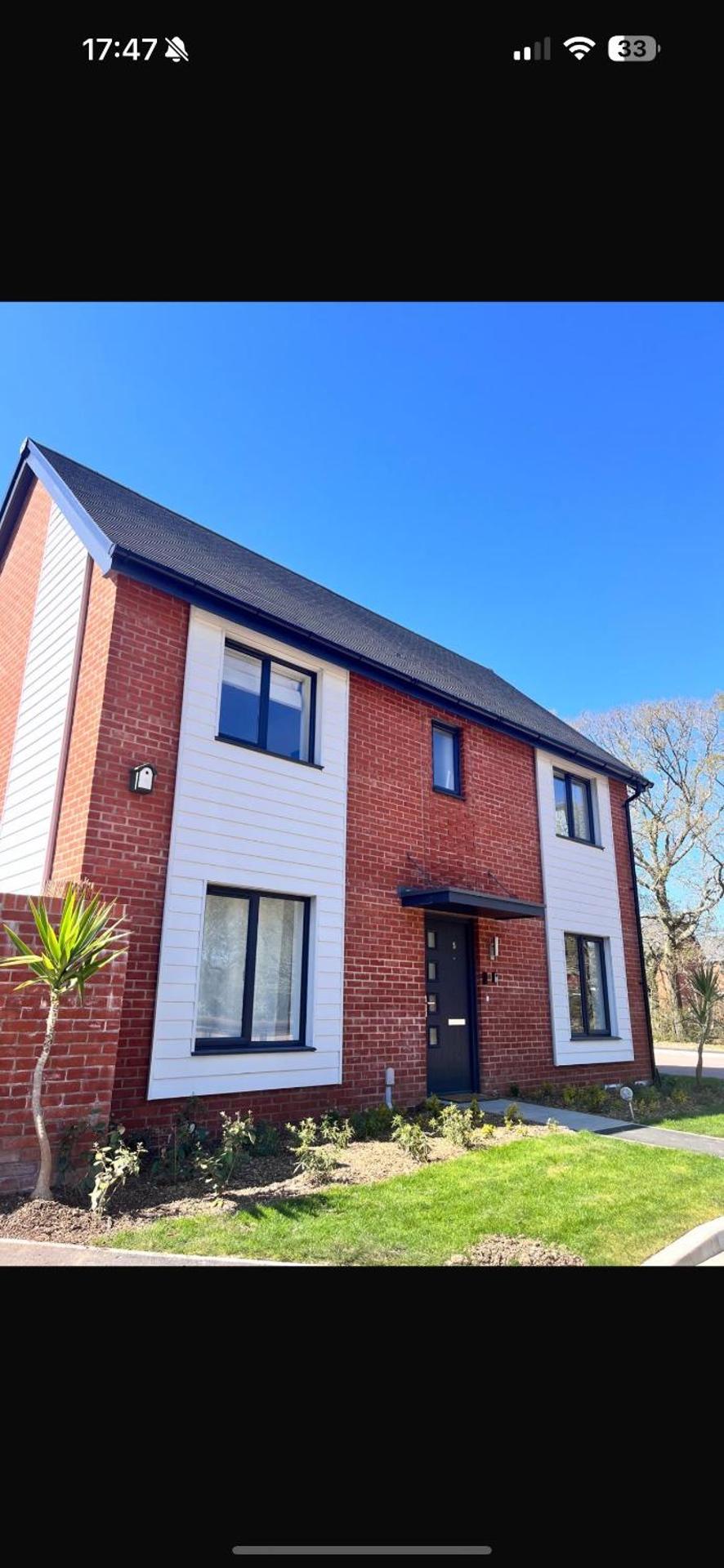 3 Bedroom Brand New Whiteley Home with Hot Tub