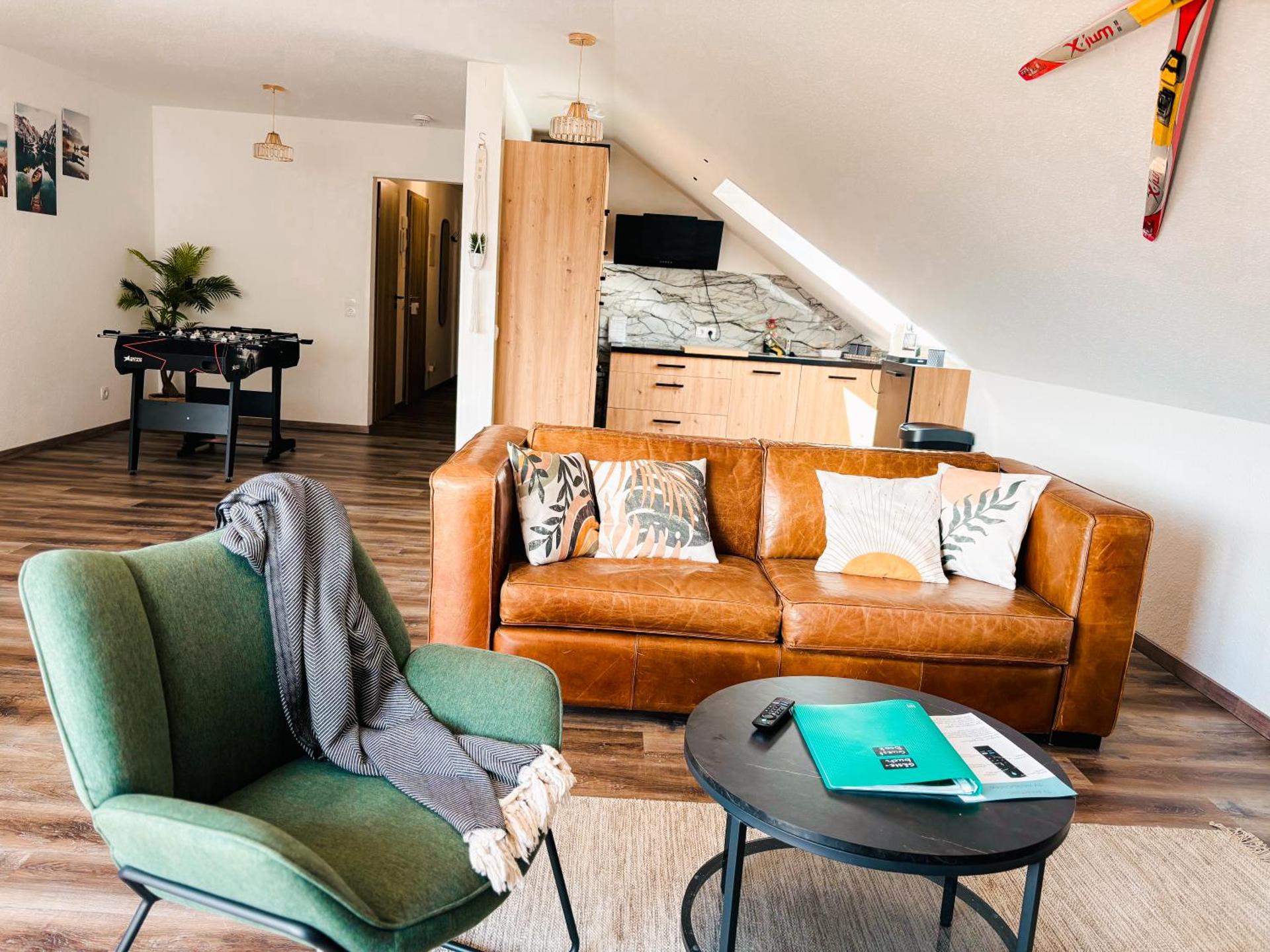 Communal lounge/ TV room