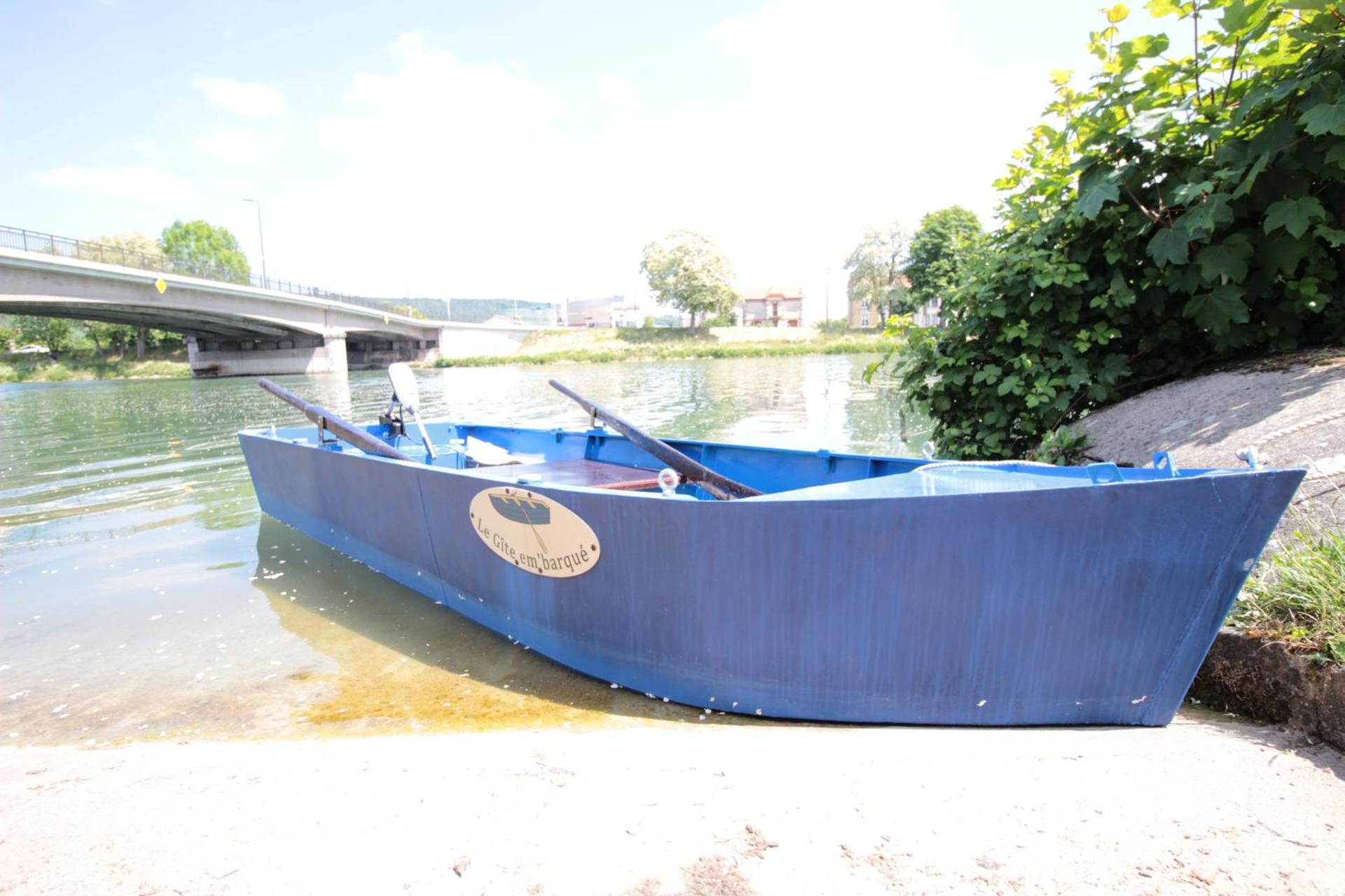 Le gîte embarqué - Géré par Presta-Zen'Services - Barque électrique en supplément