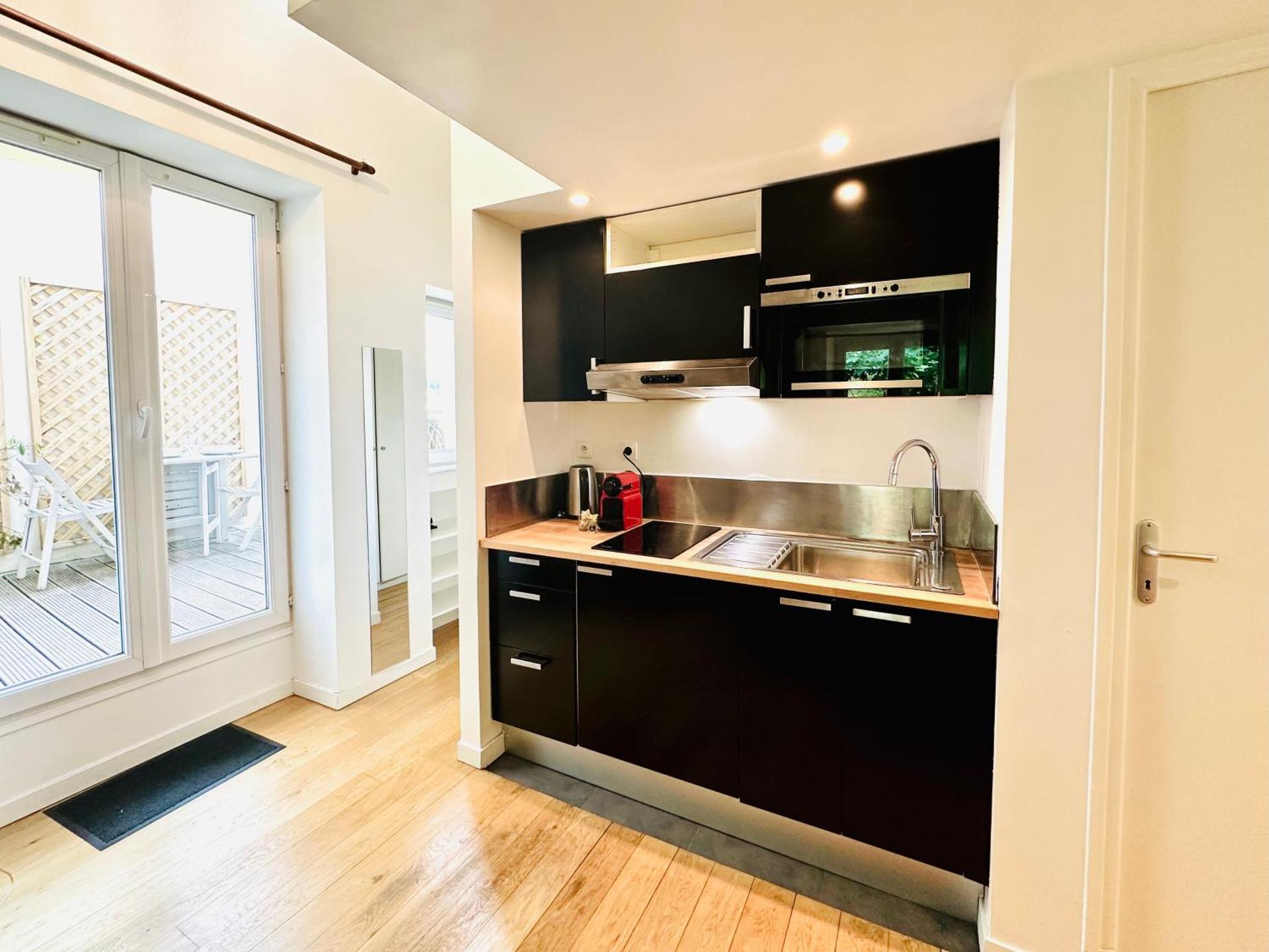 Kitchen or kitchenette