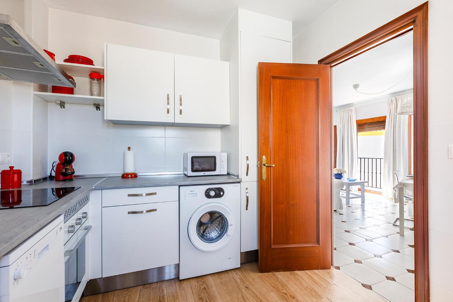 Casa Elodí, 3 beautiful apartments and 1 private studio in Sayalonga