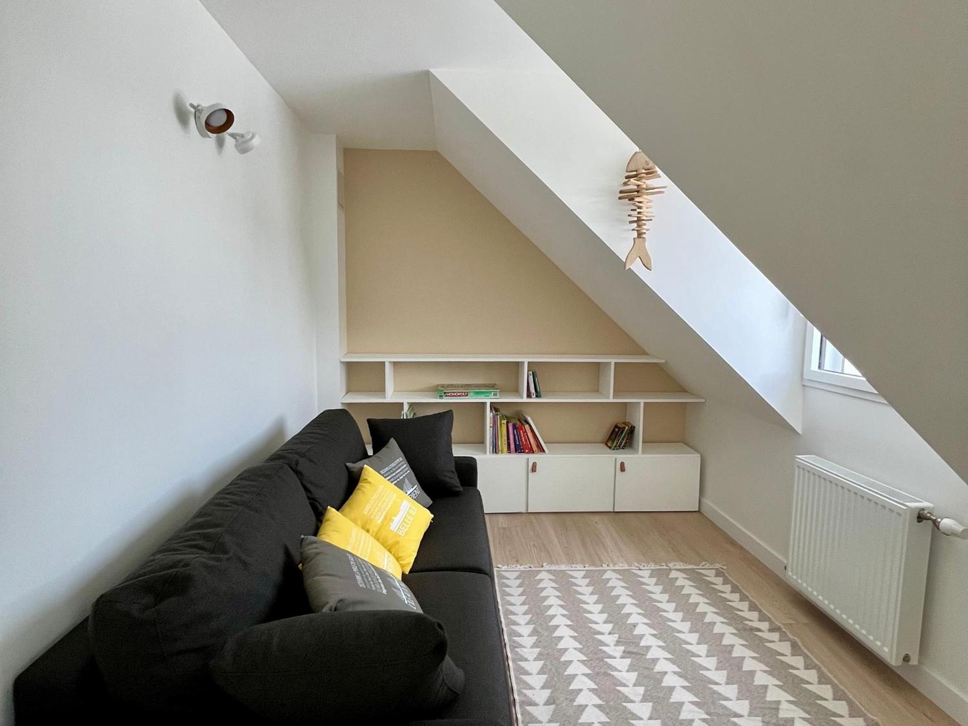 Maison Neuve et Spacieuse Près du Port Tudy - FR-1-813-25