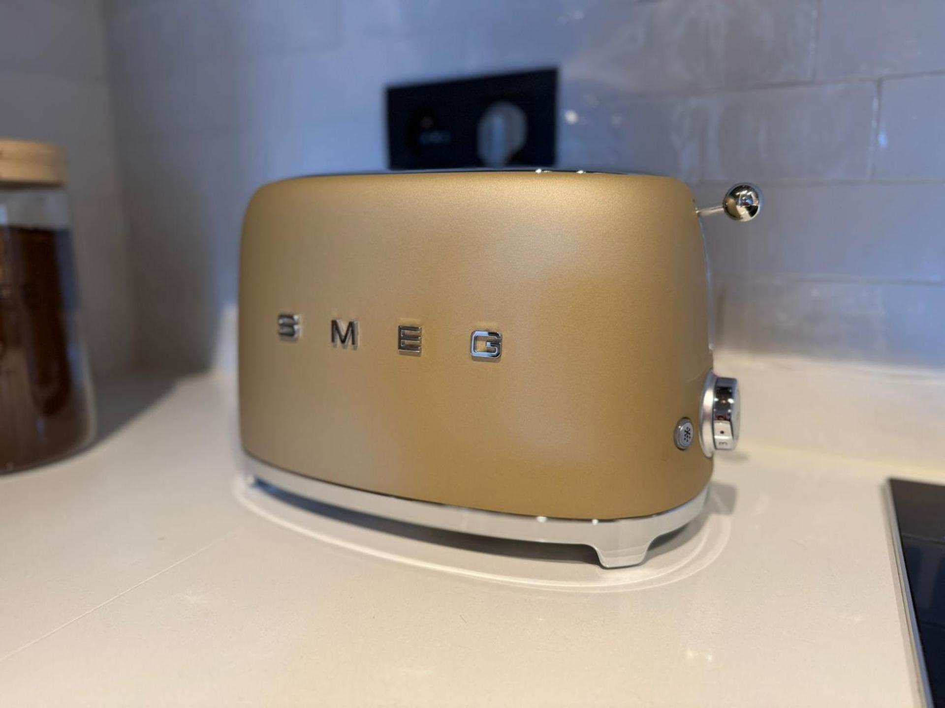 Stylish Penthouse in BXL with 2 Panoramic Terraces