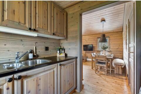 Guest favorite - 5 mins from Vøringsfossen