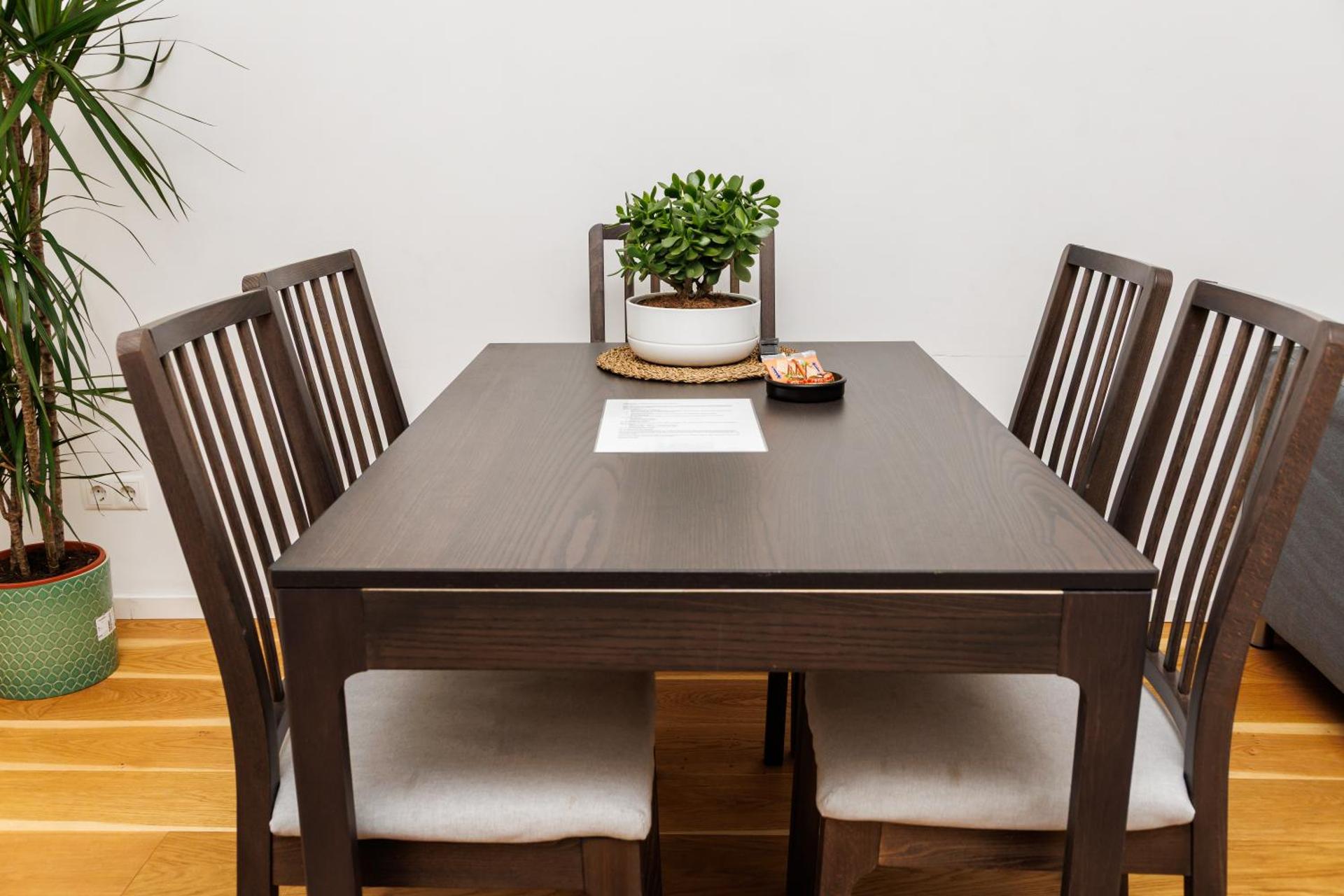 5 beds 2 bedrooms top apart in vienna's heart