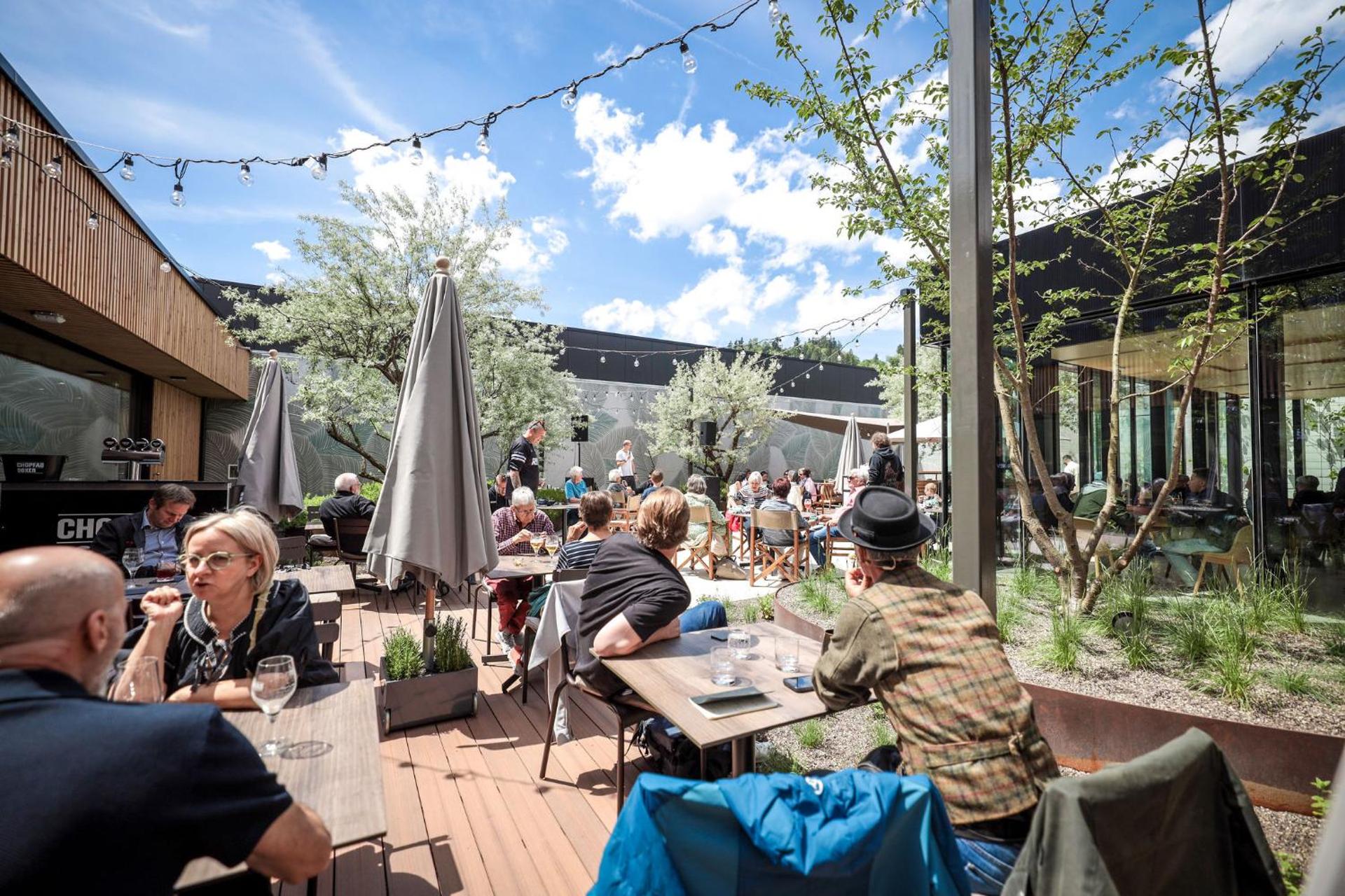 Restaurant/places to eat