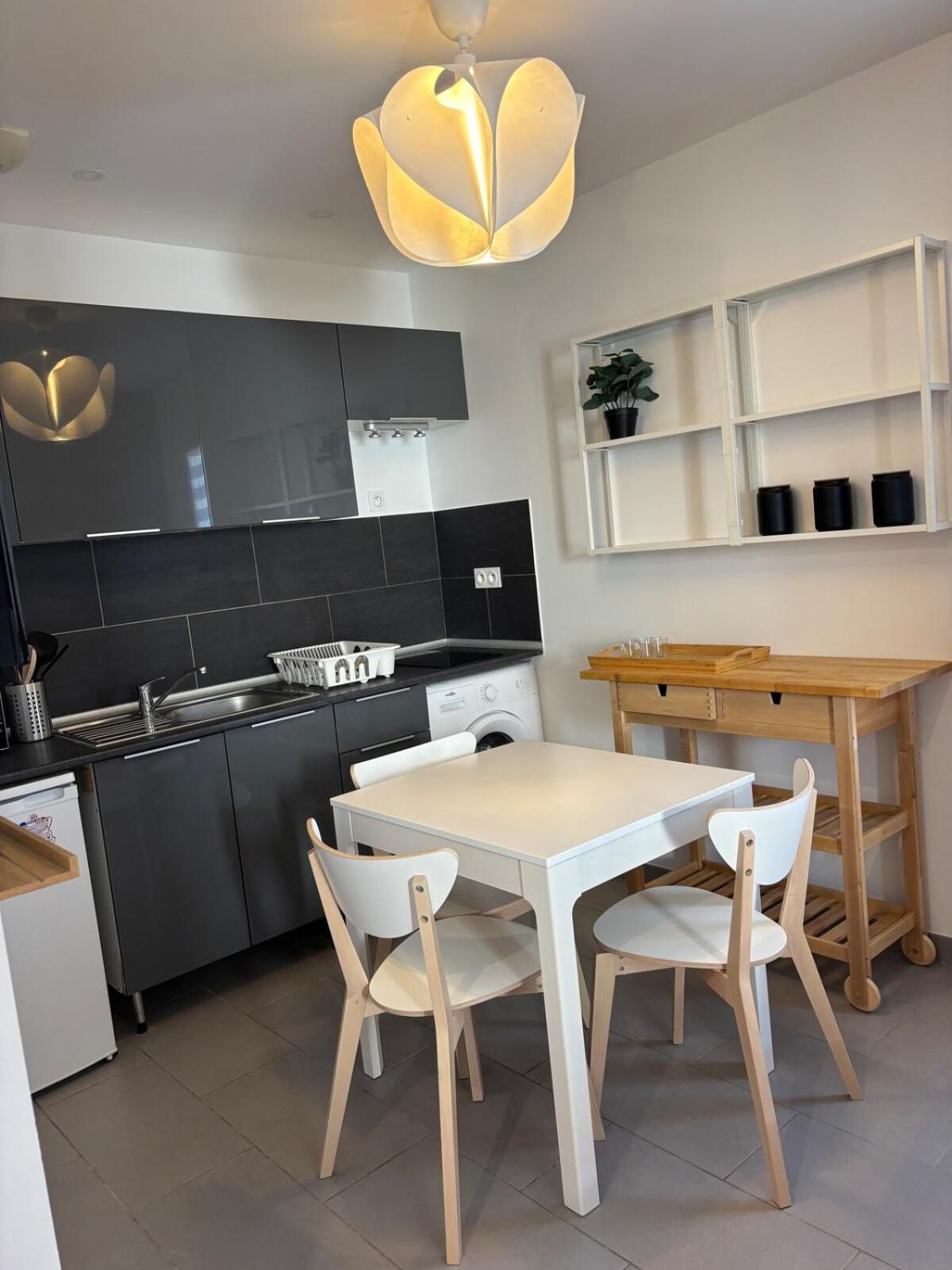 Charmant studio St Priest Proche Université Lyon2