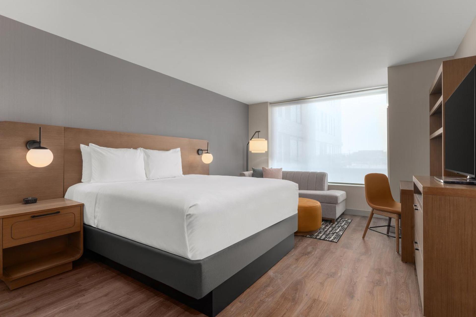 Hyatt House Mississauga / Airport Corp Center