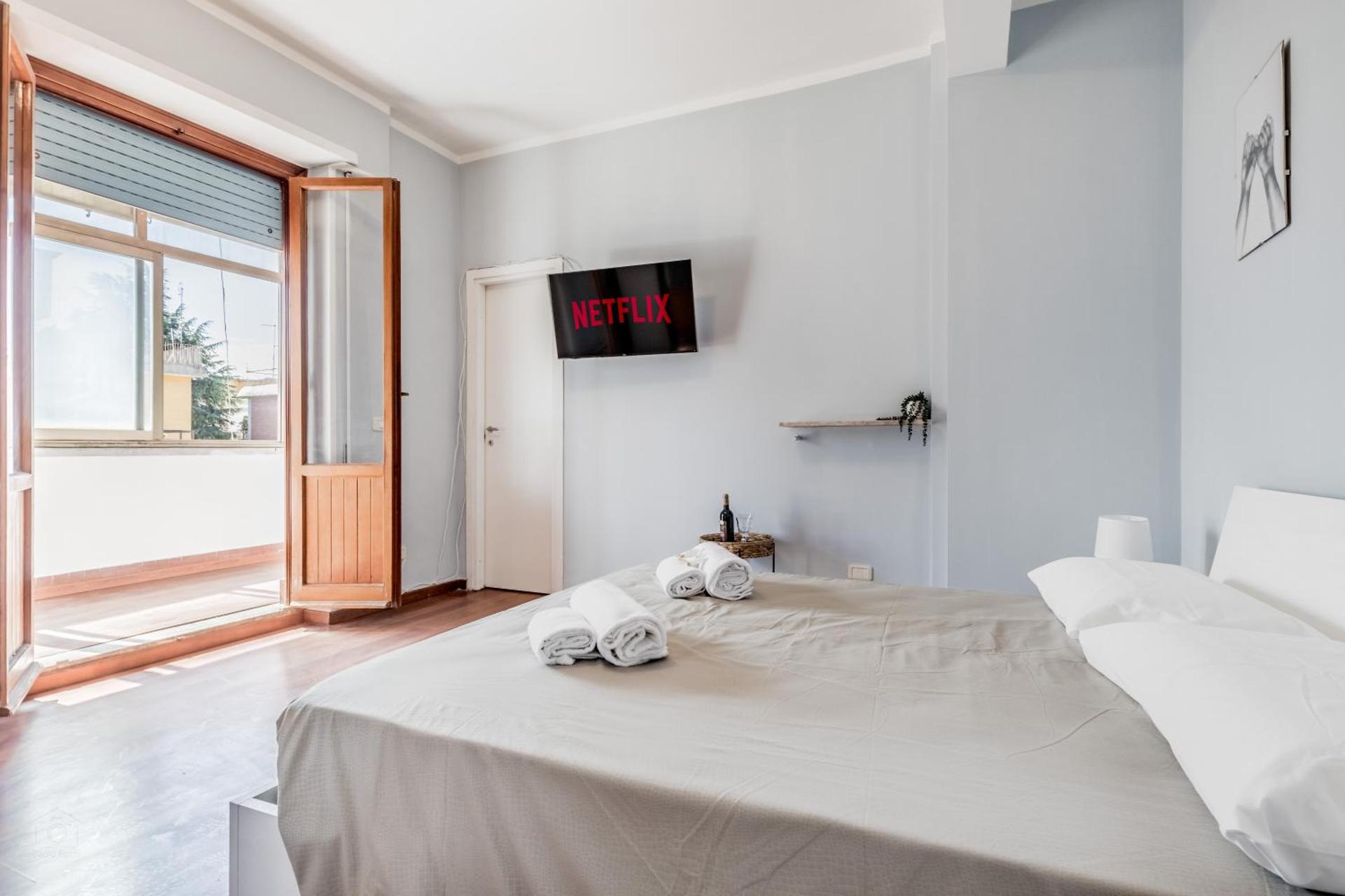 NEW OPENING Free Netflix BIG APT Pamphili House