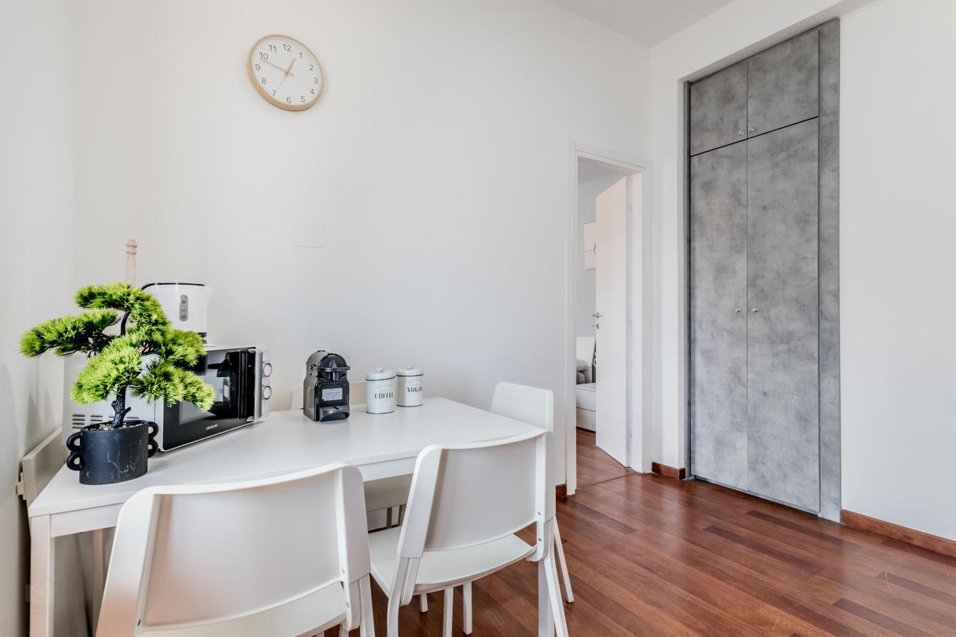 NEW OPENING Free Netflix BIG APT Pamphili House