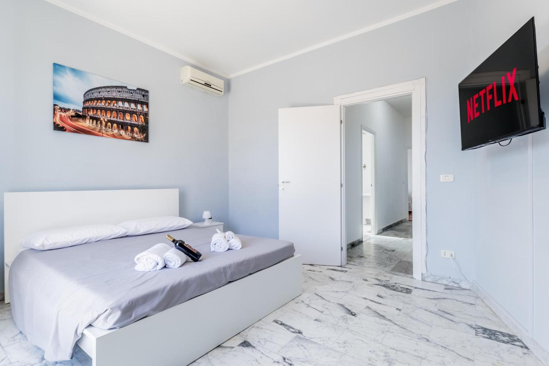 NEW OPENING Free Netflix BIG APT Pamphili House