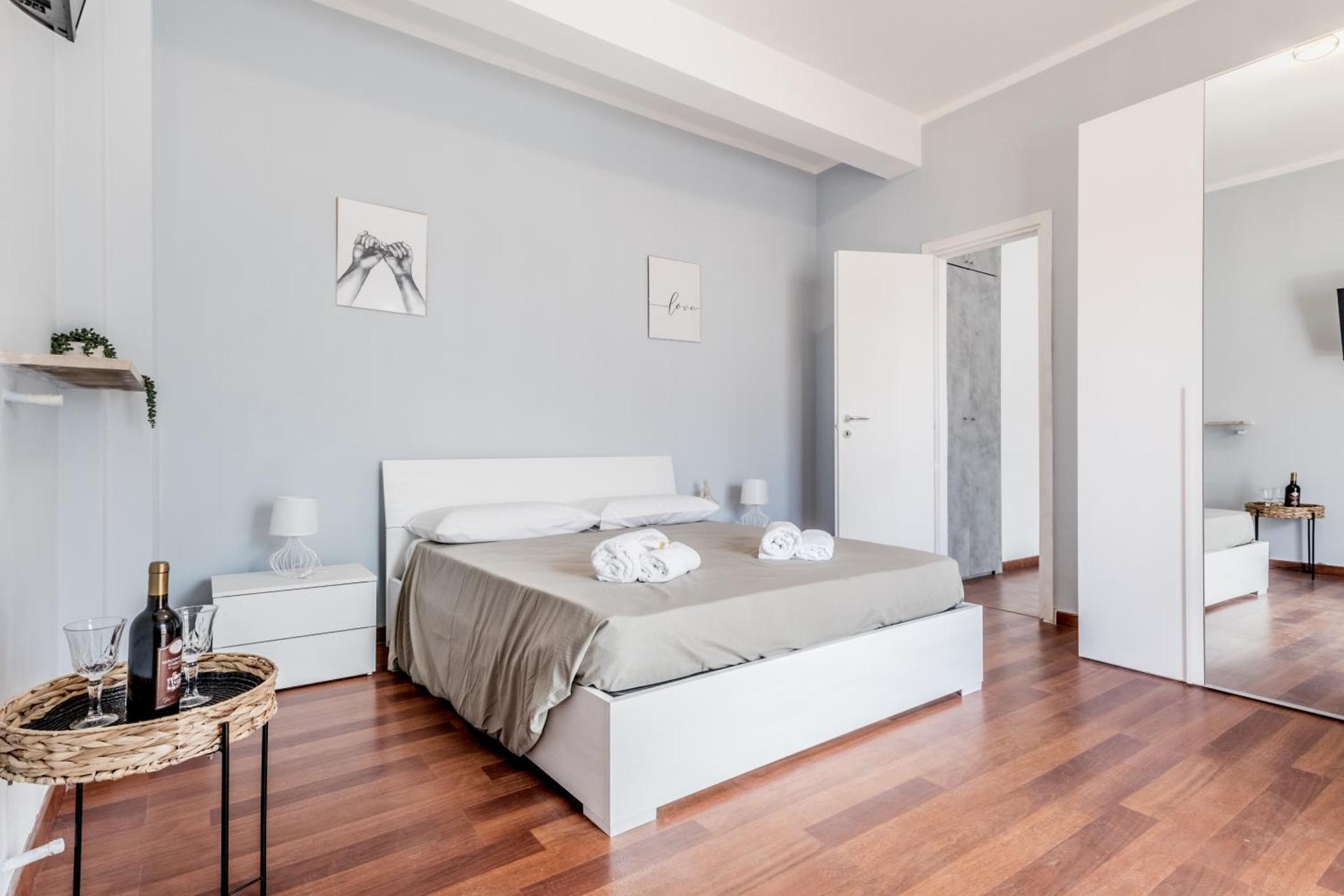 NEW OPENING Free Netflix BIG APT Pamphili House