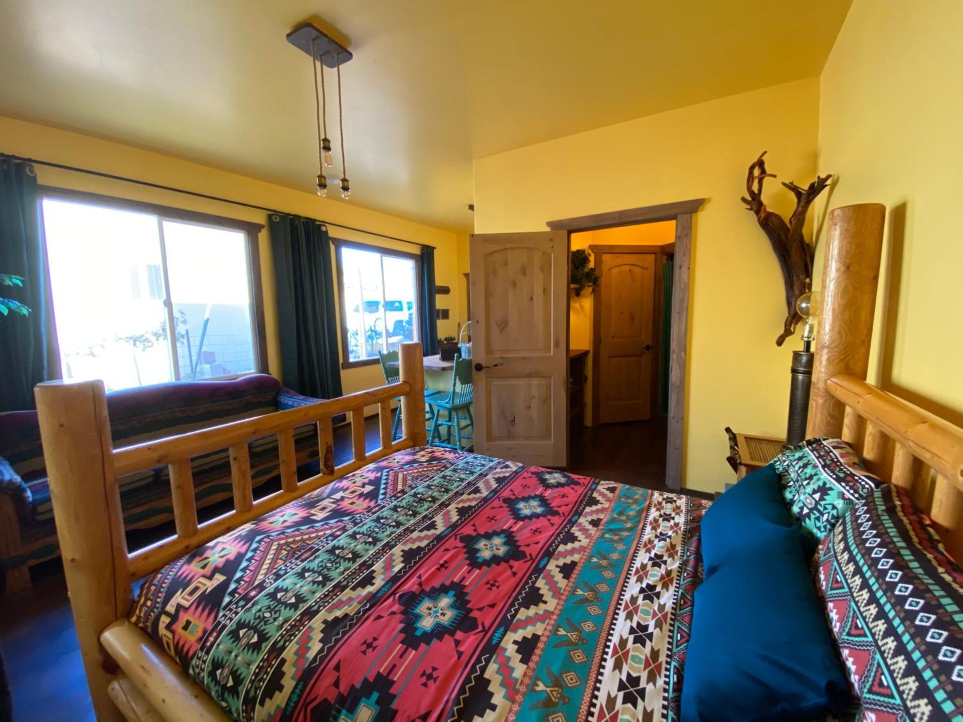 Oranch House, Studio & Wilderness