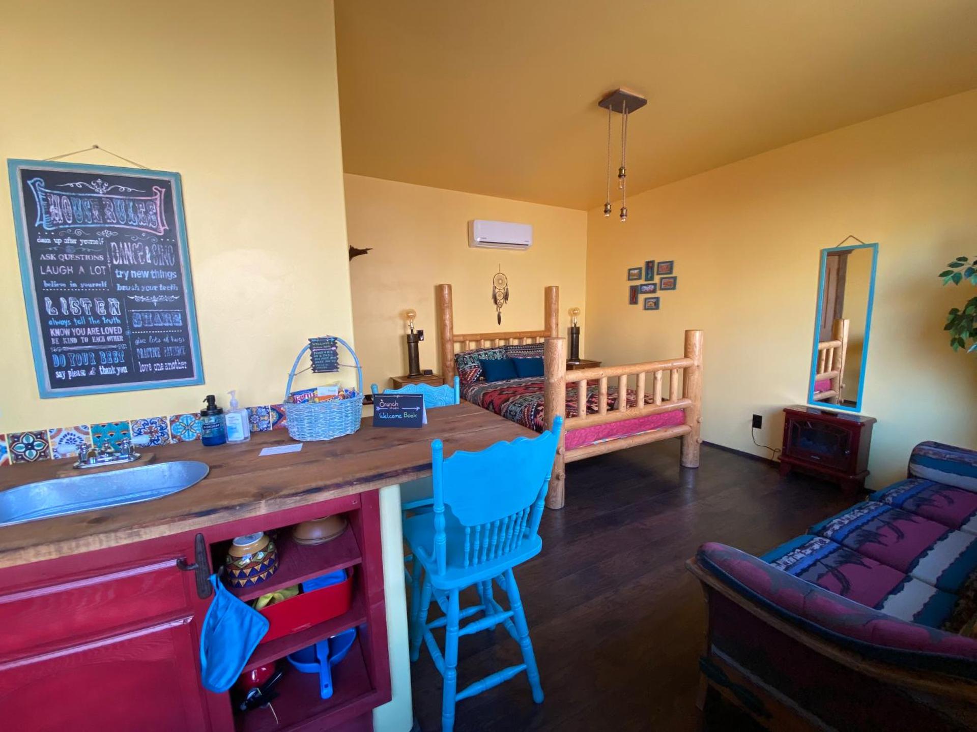 Oranch House, Studio & Wilderness