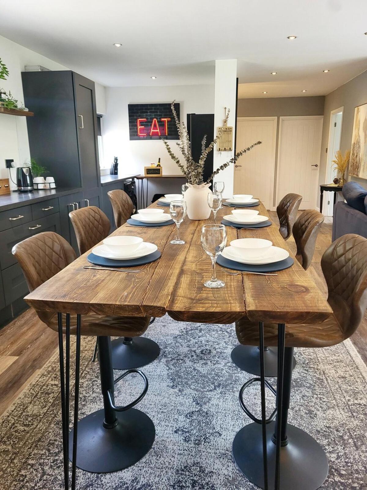 Woodland View Retreat - Luxury Stay, Endless Fun