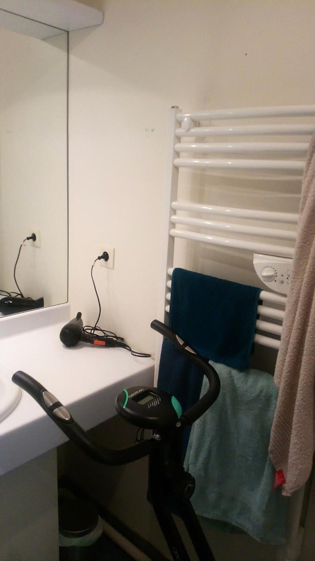 Air-conditioned 2 bedroom duplex apartment 5 people