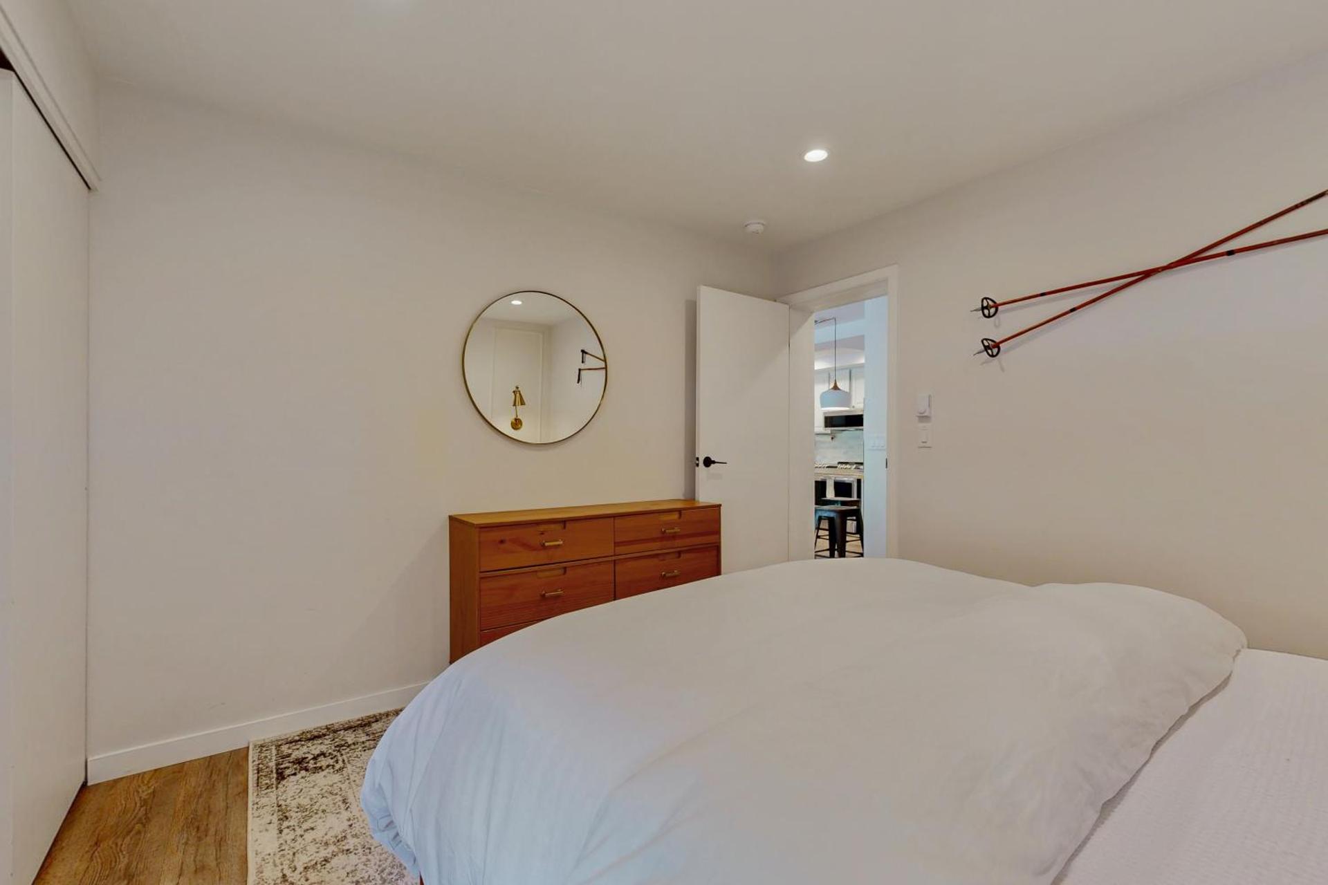 Modern Alpine Getaway