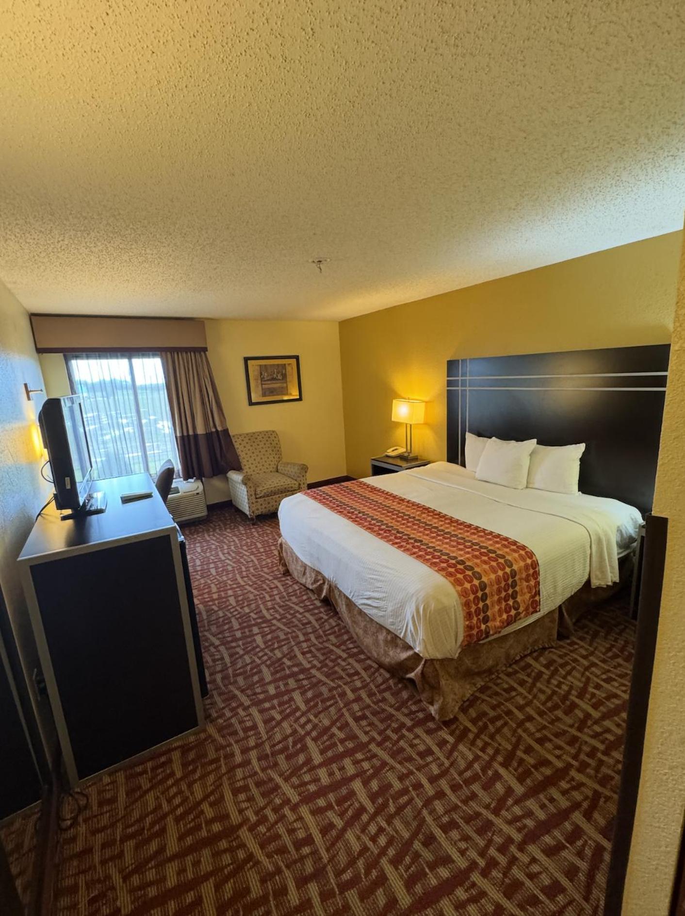 Communal lounge/ TV room