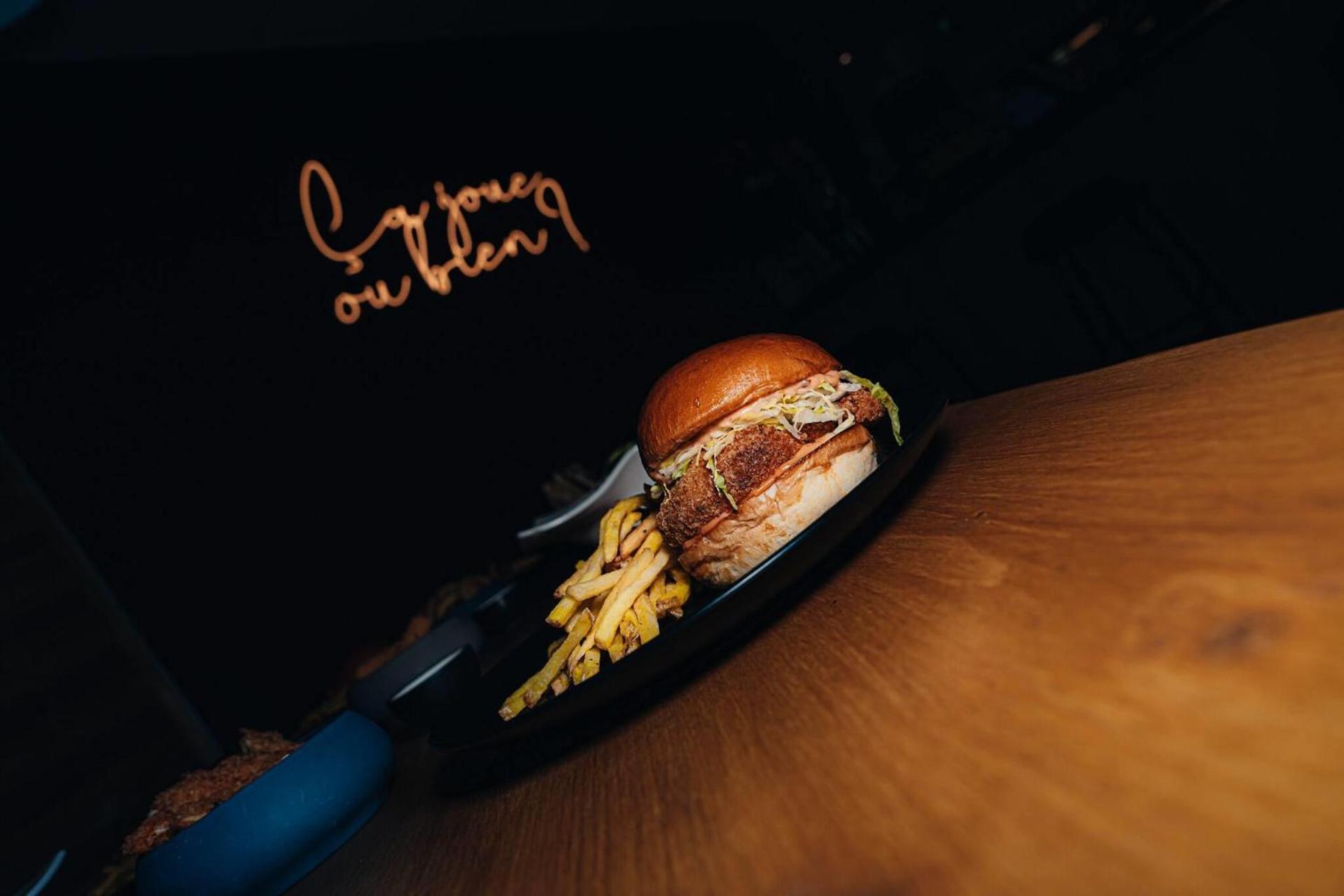 Restaurant/places to eat