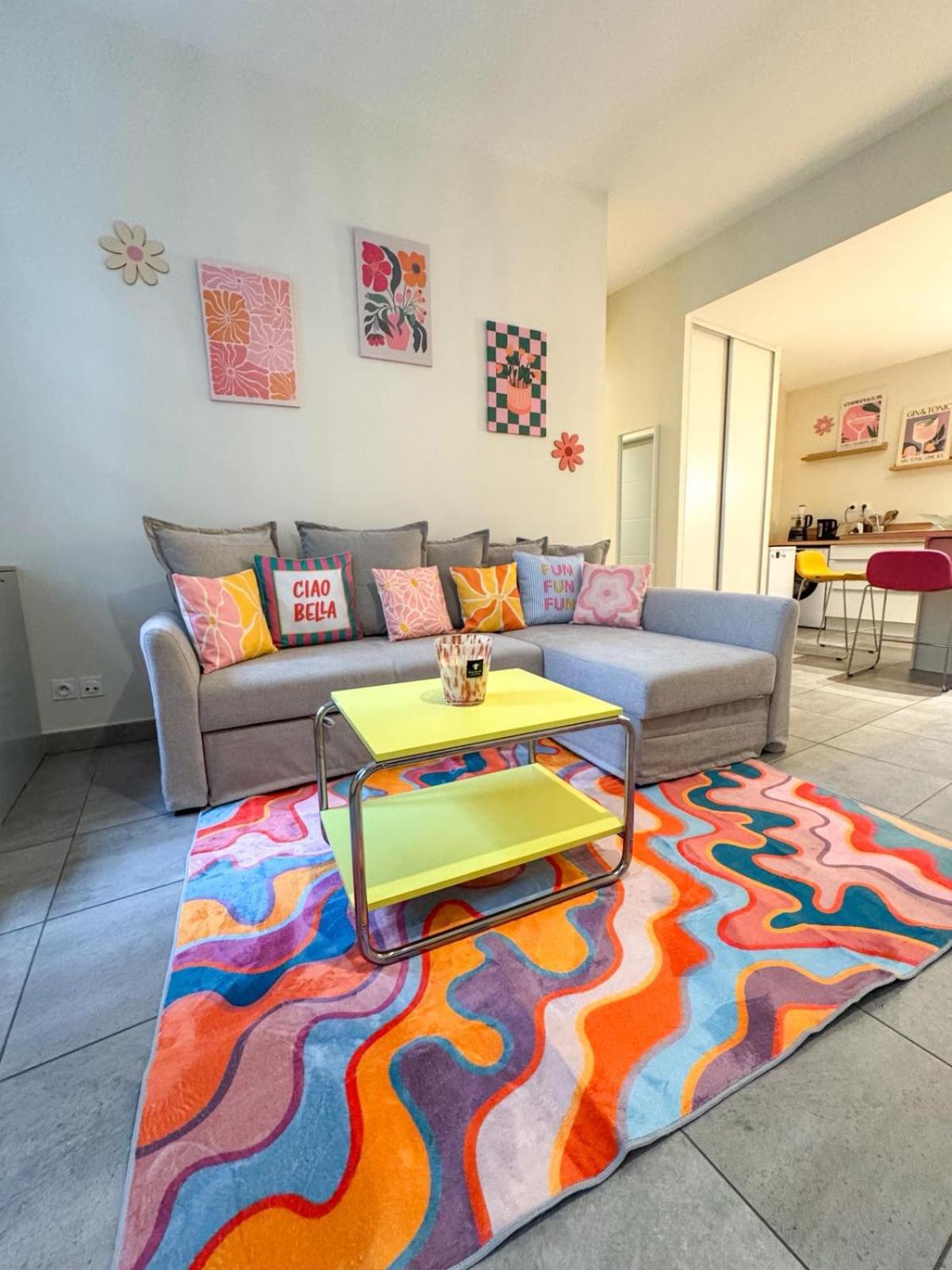 Lyon funky flat piscine et parking