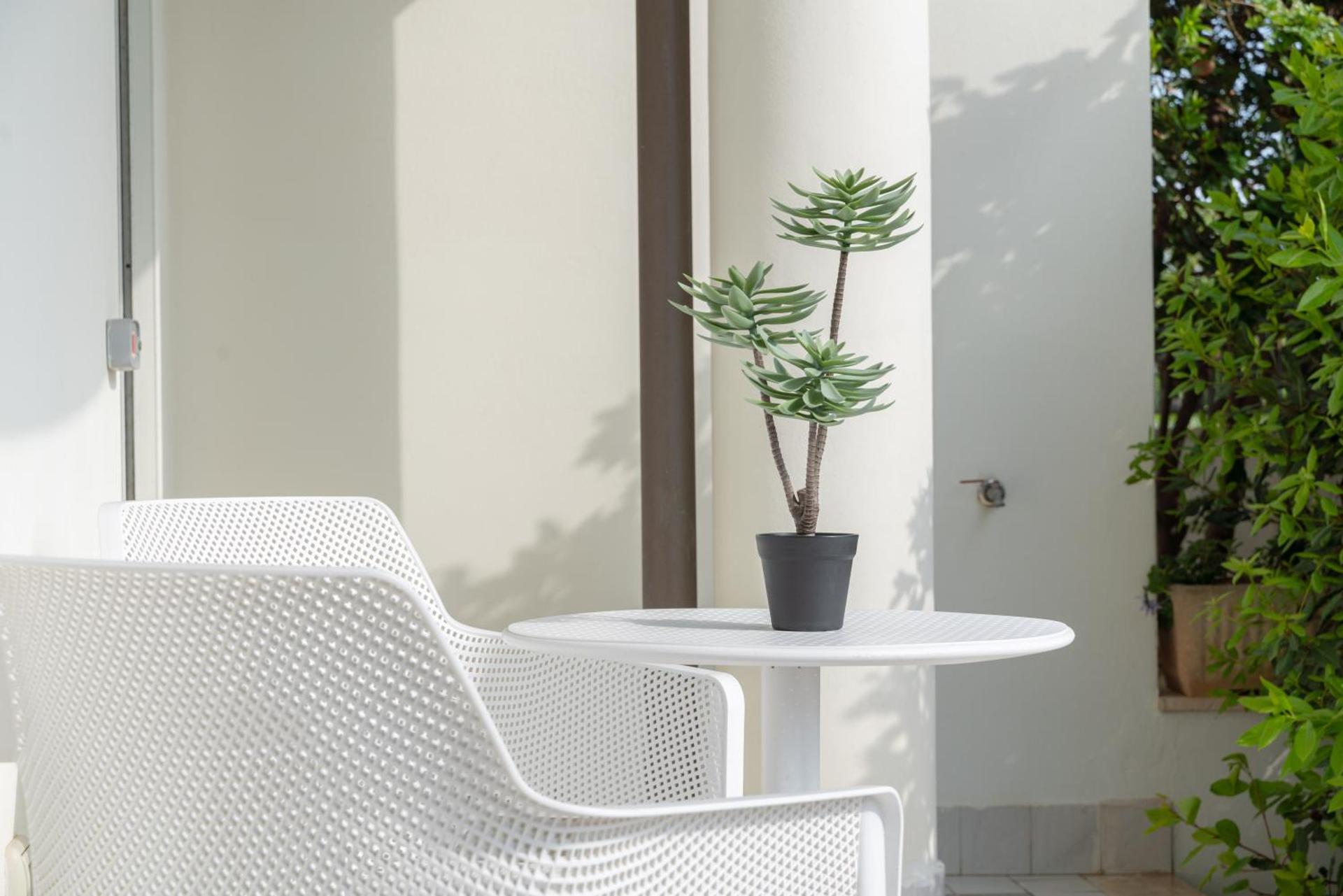 Milena Suite Apartments