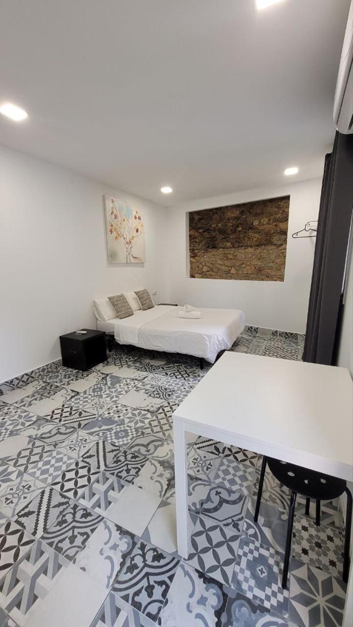 AYZ Silvela - Auto check-in property