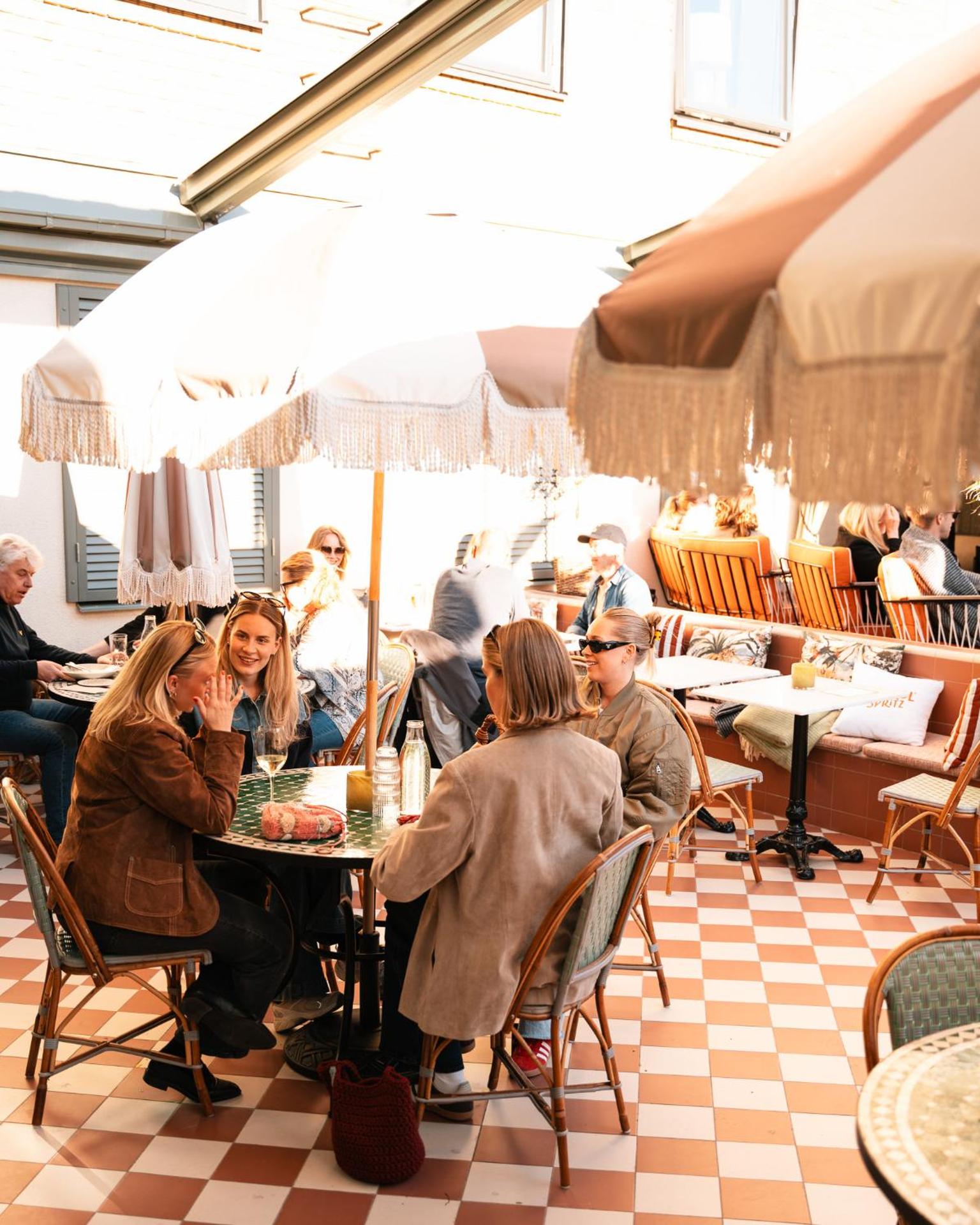 Restaurant/places to eat