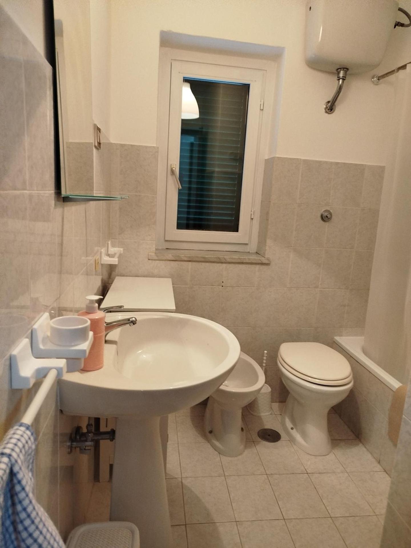 Casetta con VISTA CASTELLO e PARCHEGGIO COMODO