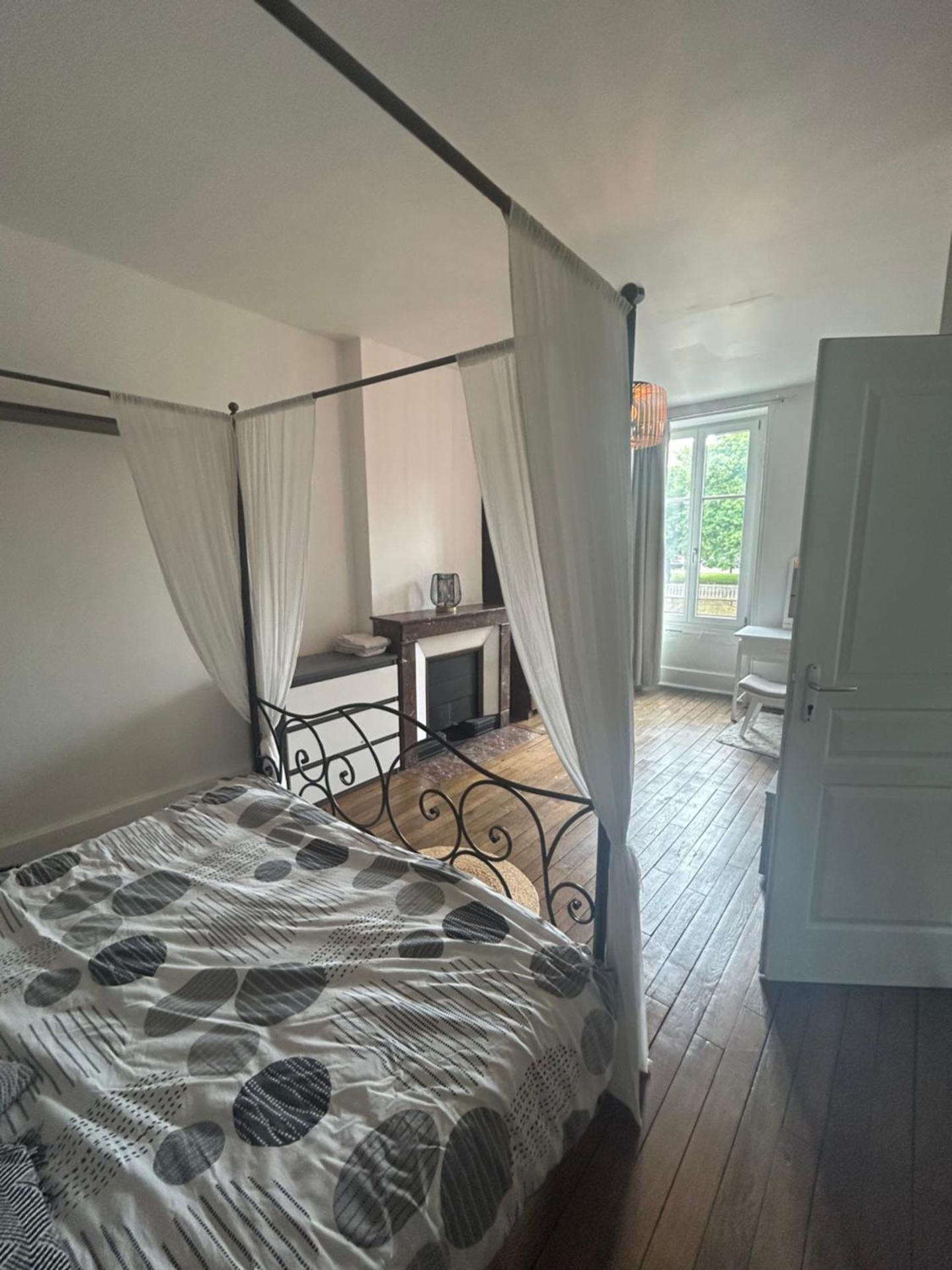 Chez Léa-Magnifique maison au centre-ville