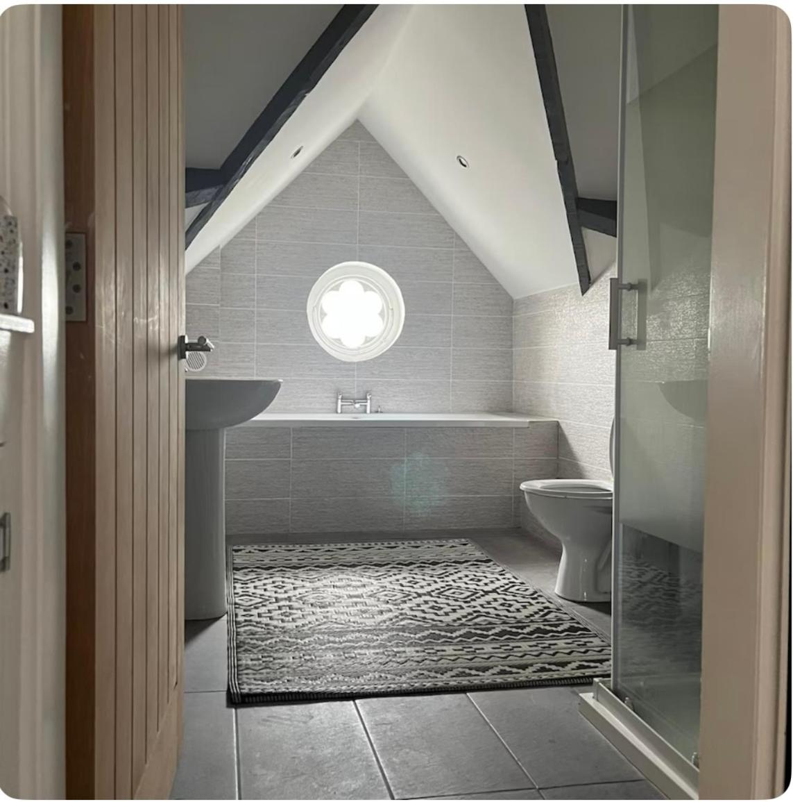 Hidden Hideaway by the Beach