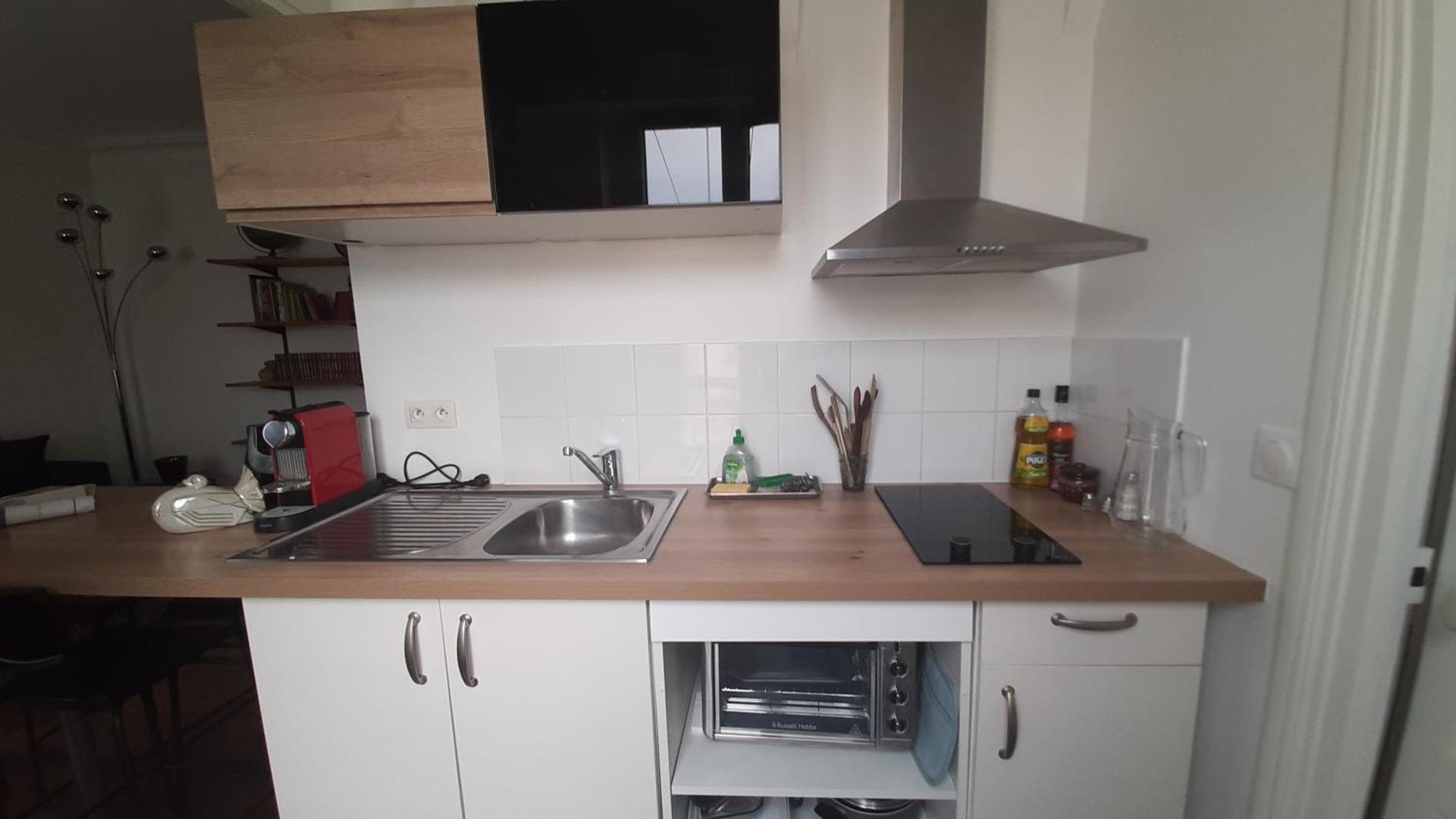 Kitchen or kitchenette