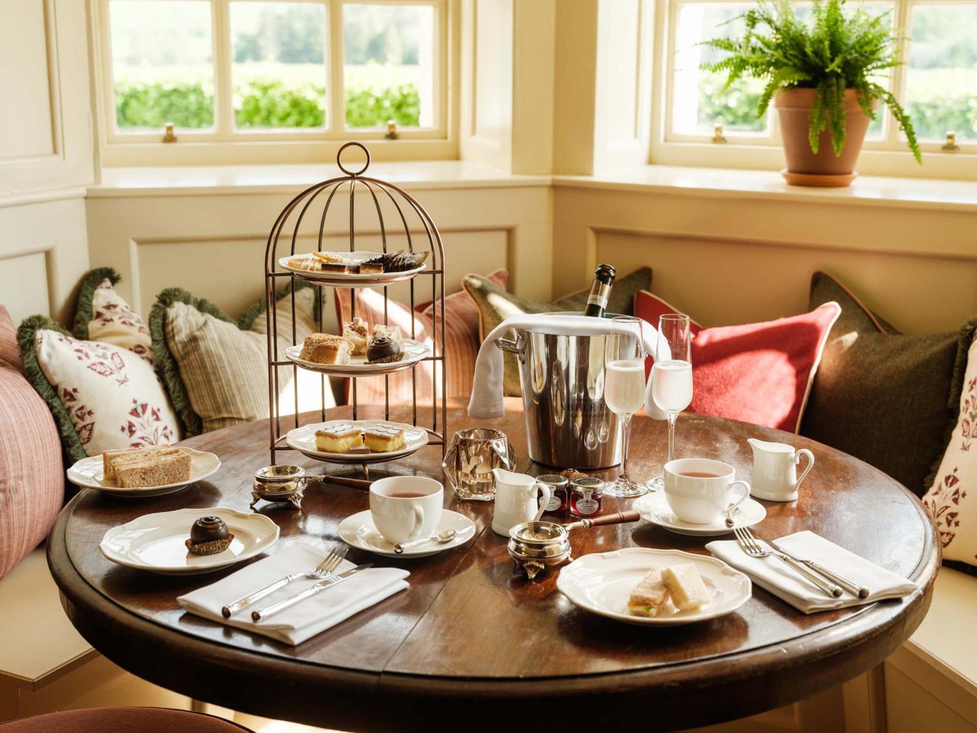 Restaurant/places to eat