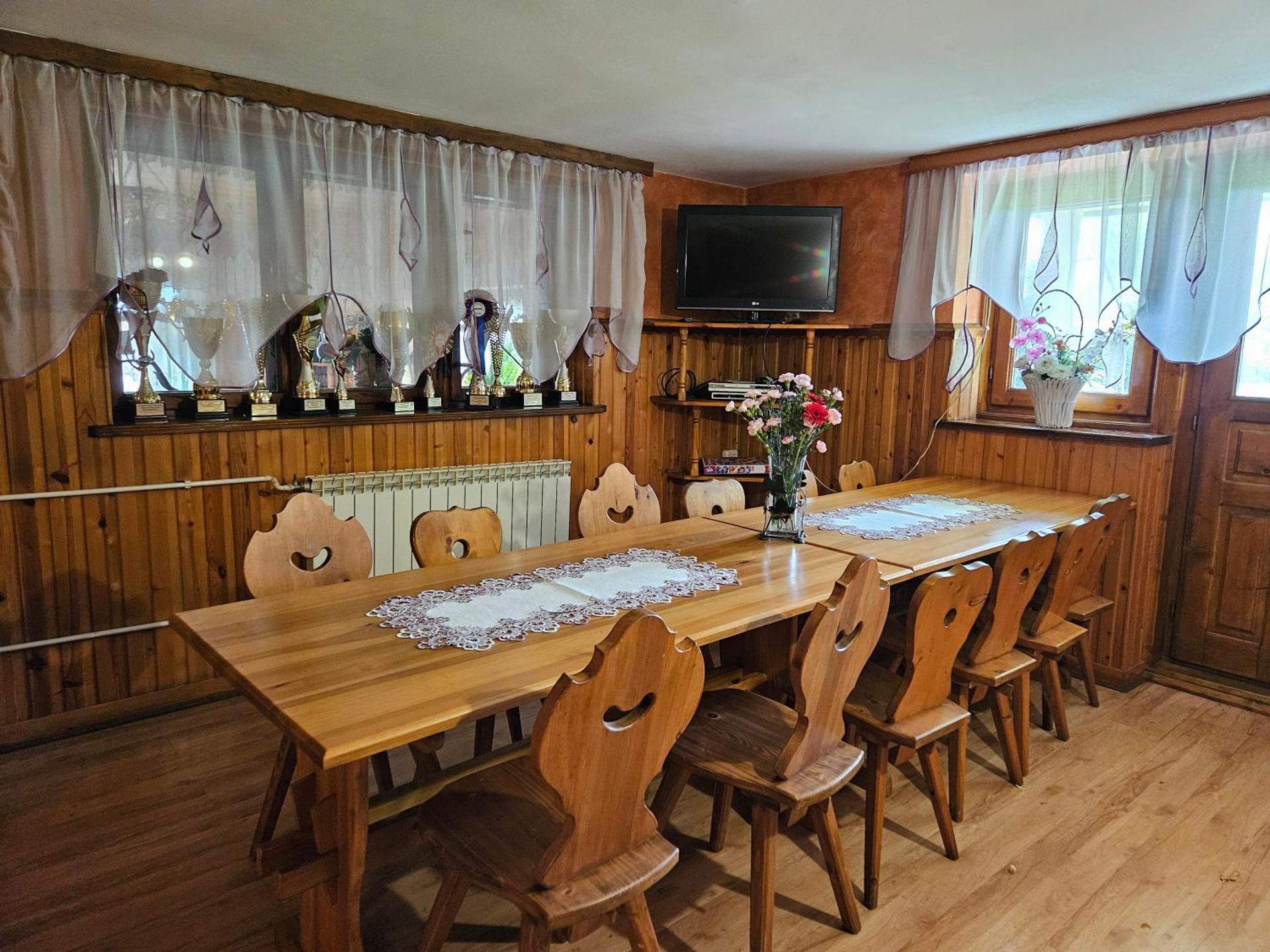 Communal lounge/ TV room