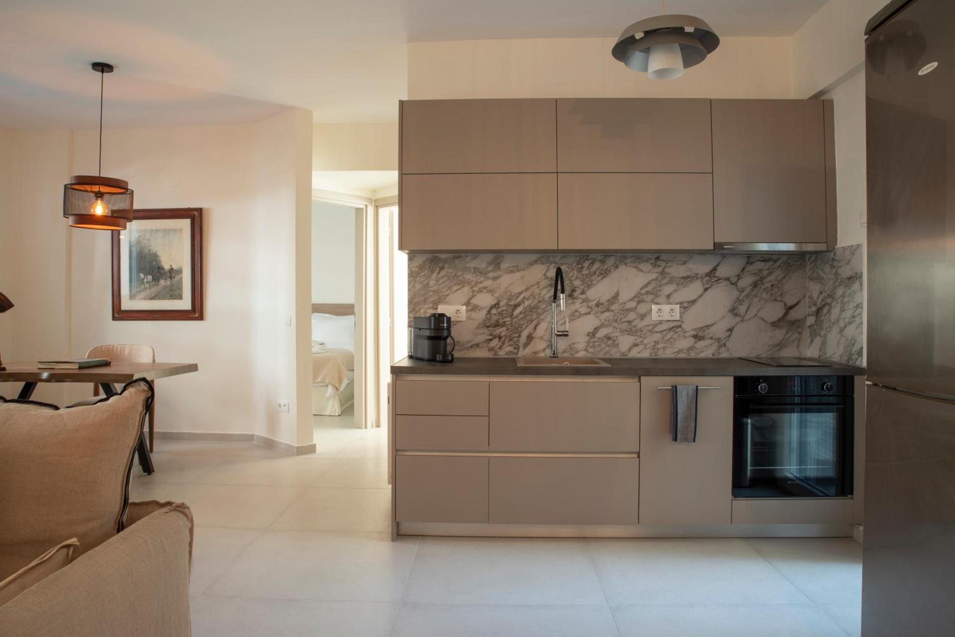 S64 East Side Apartment