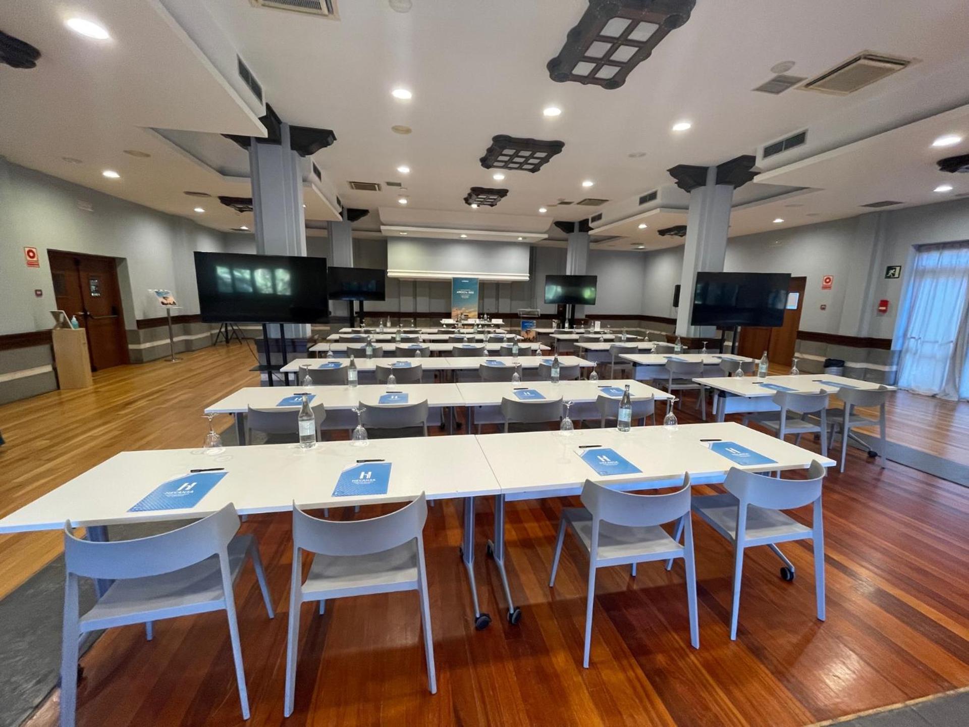 Meeting/conference room