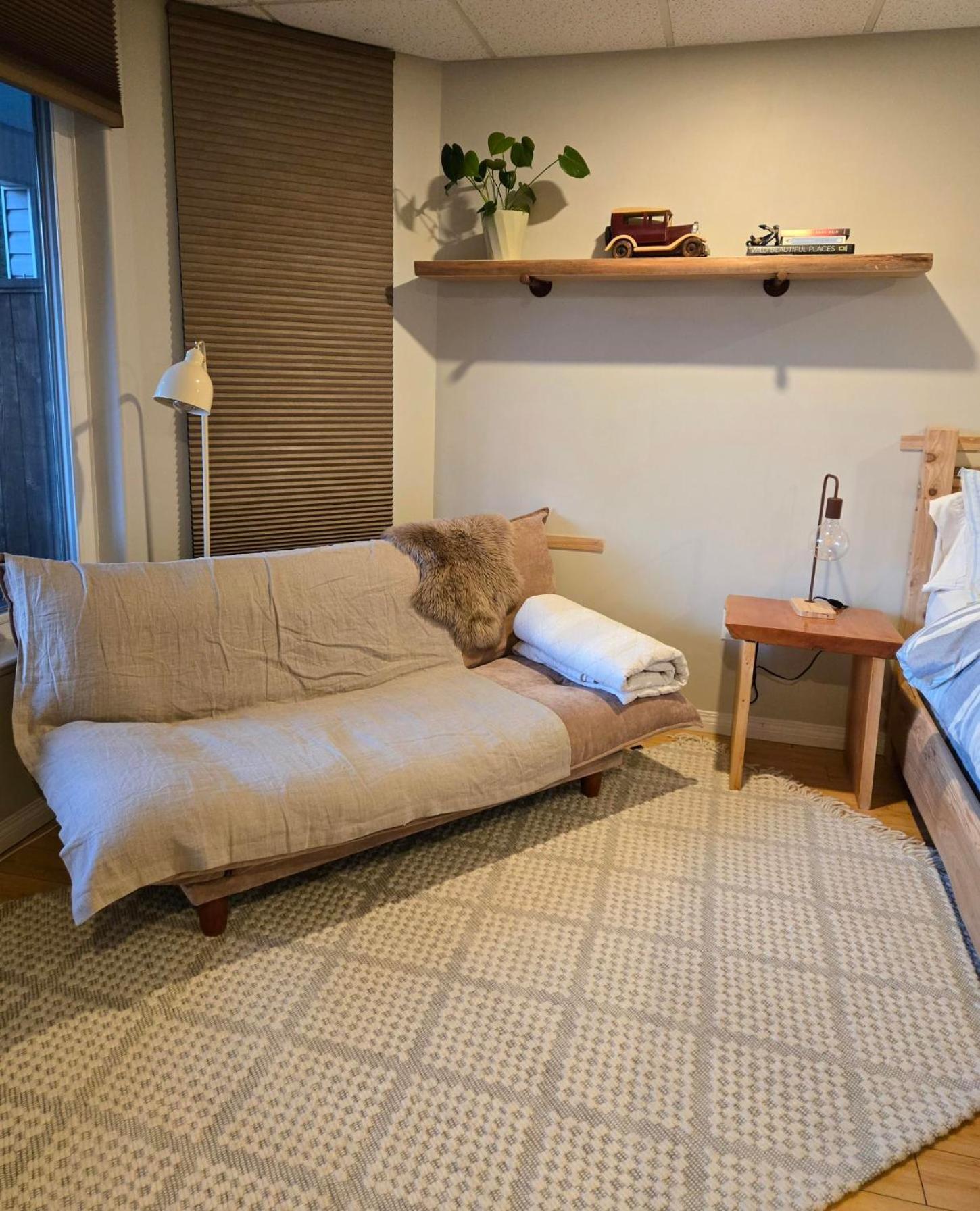 Madeira Park Oceanview Suites