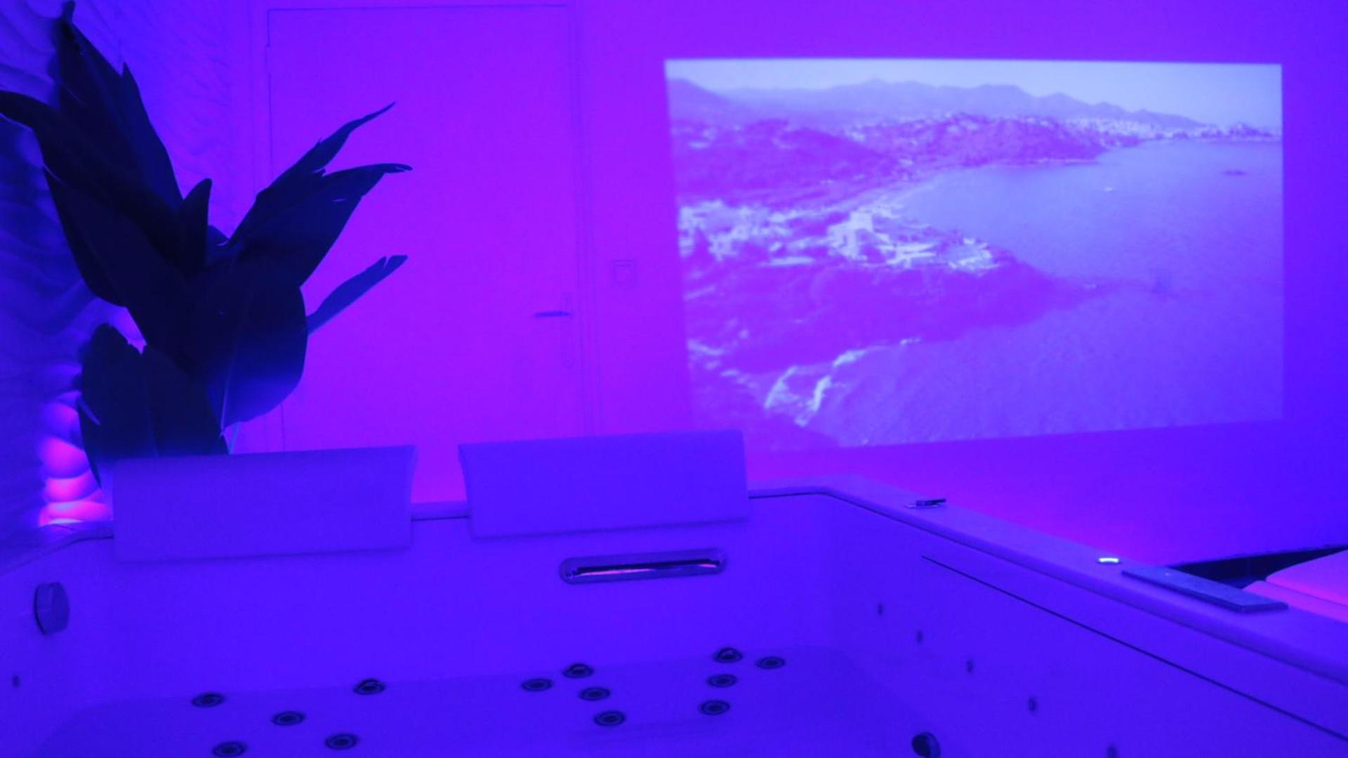 DIMA SUITE Jacuzzi Privatif