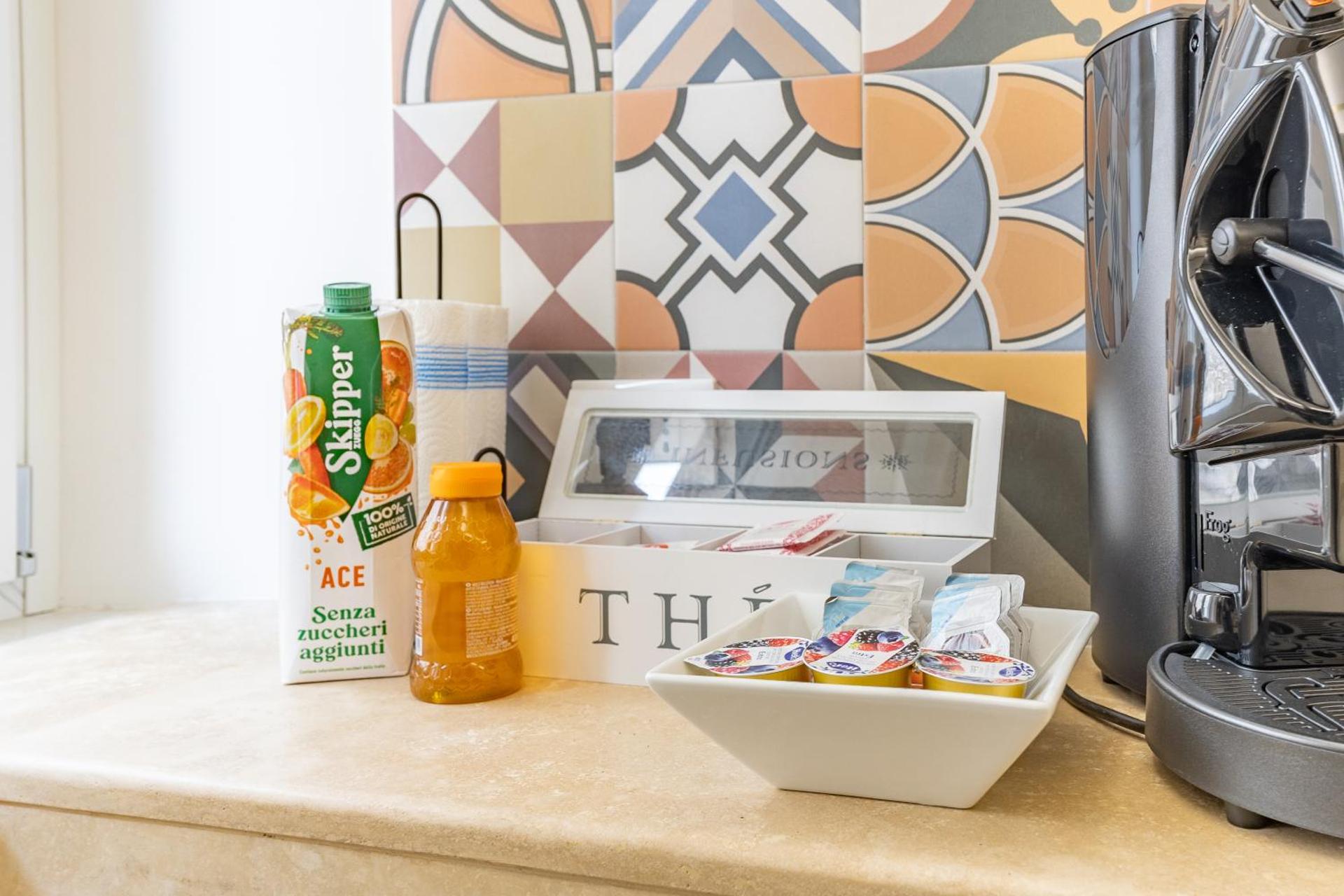 Coffee/tea facilities