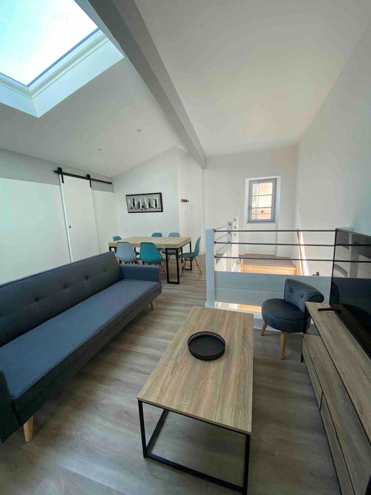 3 pièces silencieux plein centre parking clim patio