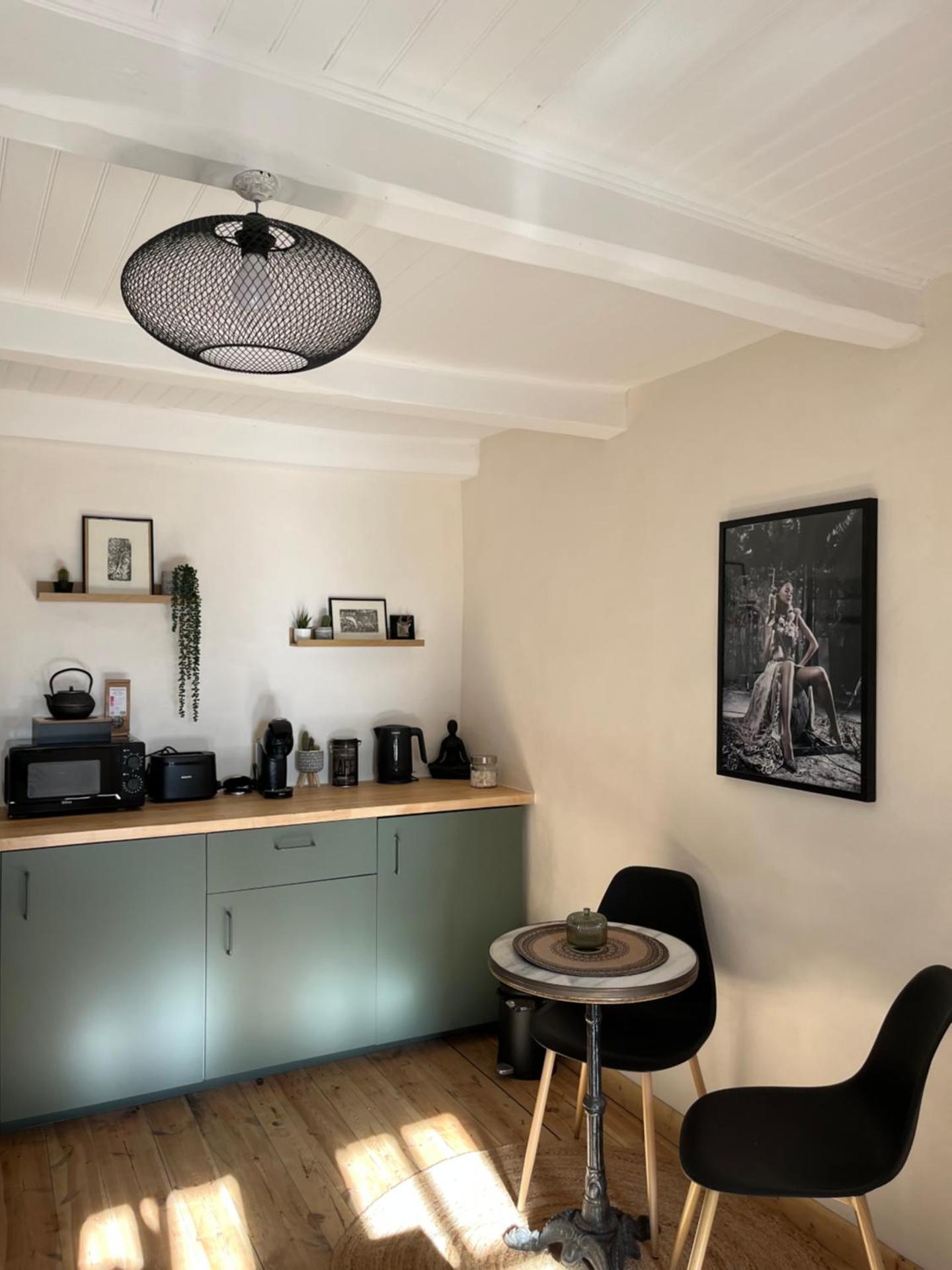 Coffee/tea facilities