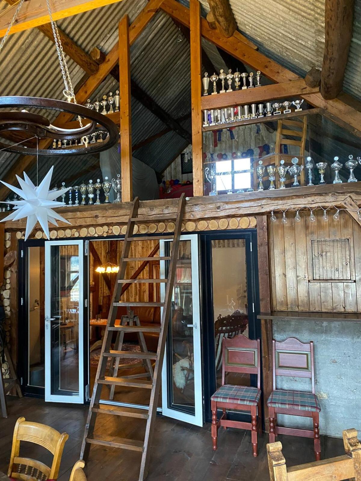 Lysefjorden og Prekestolen Unik og koselig leilighet i stallbygning