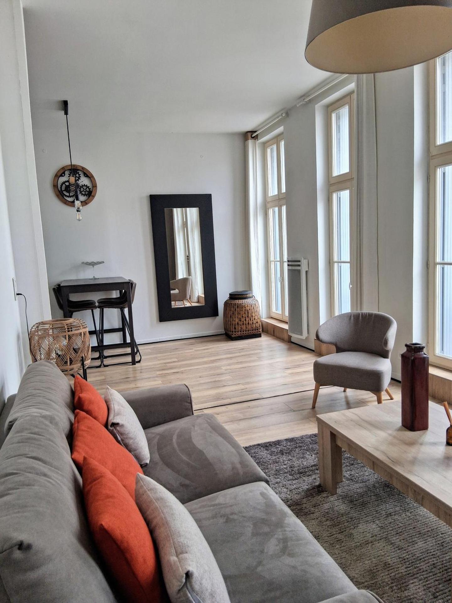 COSY ZEN HYPER CENTRE APARTMENT***