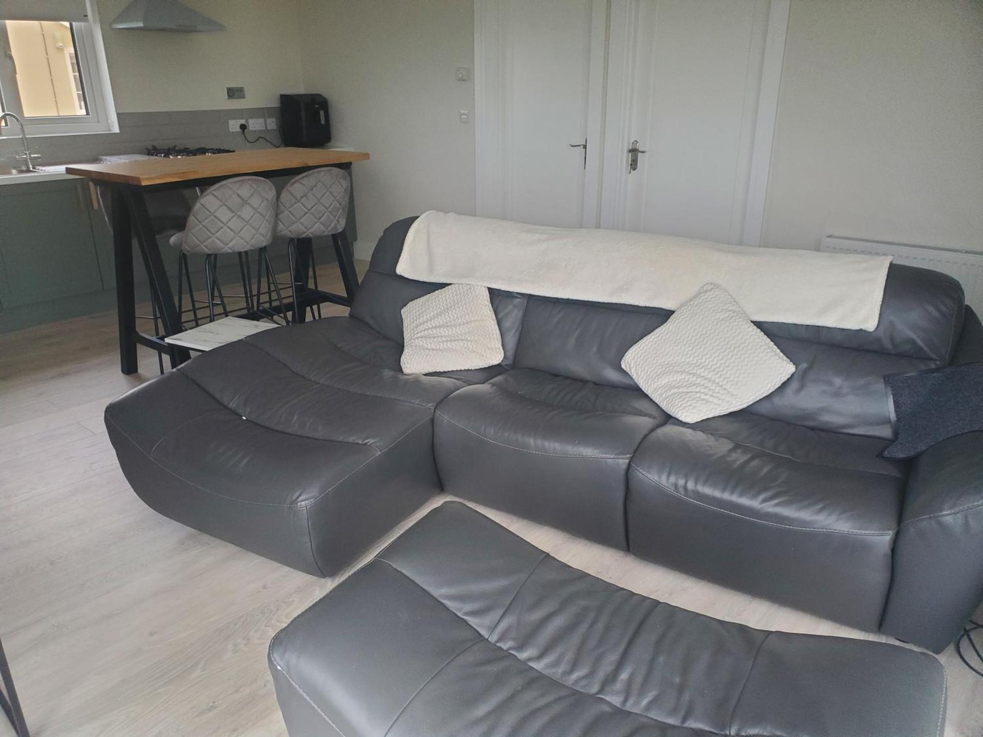 Seaside Retreat-2 Bed-Sleeps 4-Parking-Pets