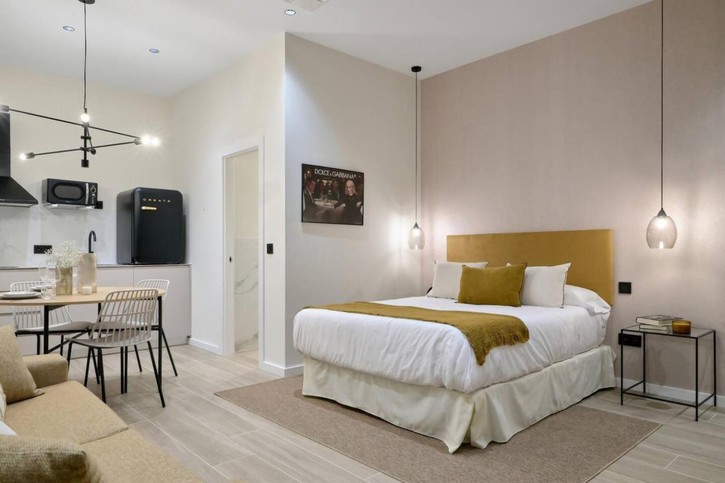 Romantic Apartment N5 Oceanografico Virkin Suites